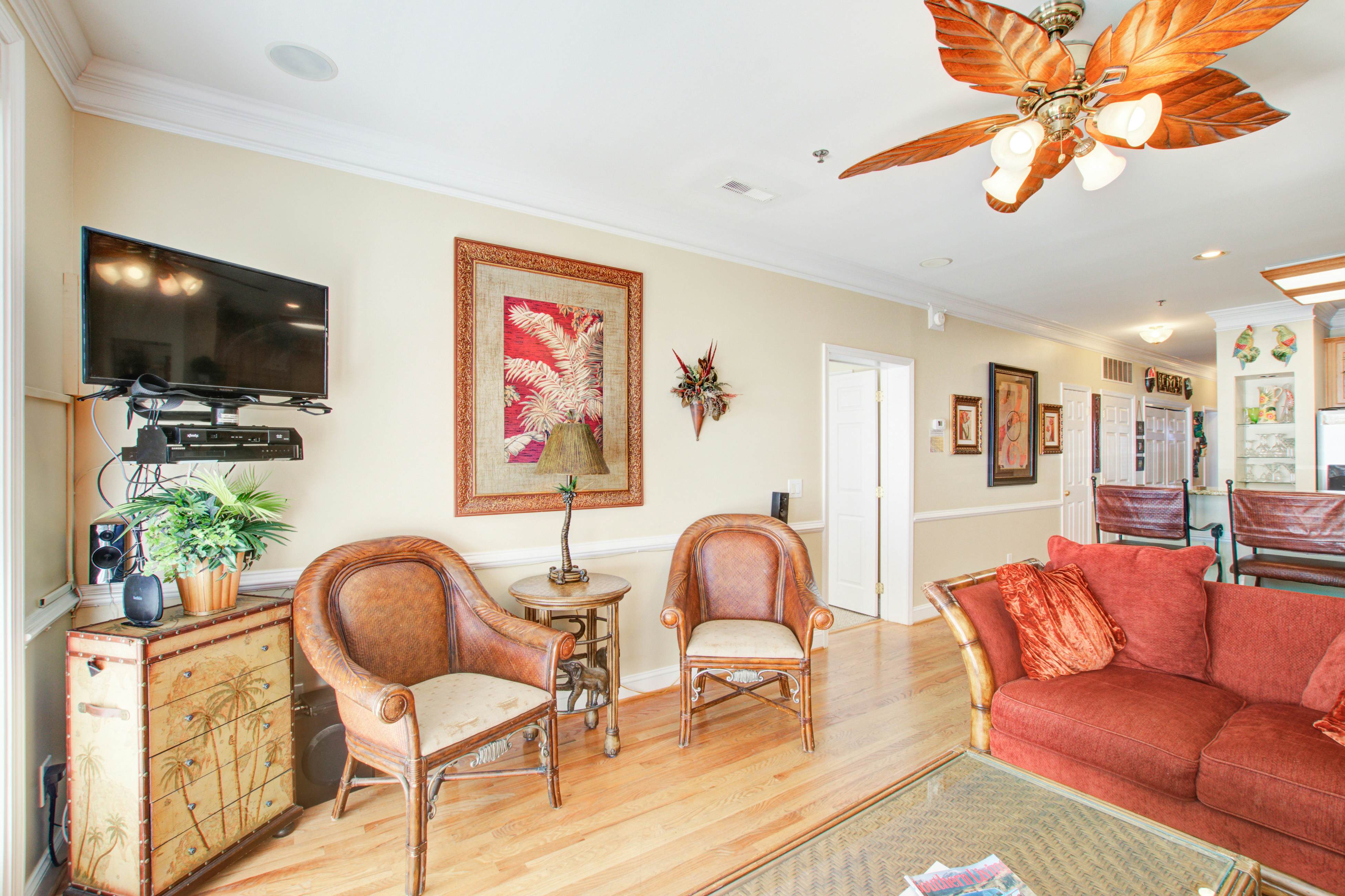 Second-level beachfront villa w/shared pool, ocean views, & balcony