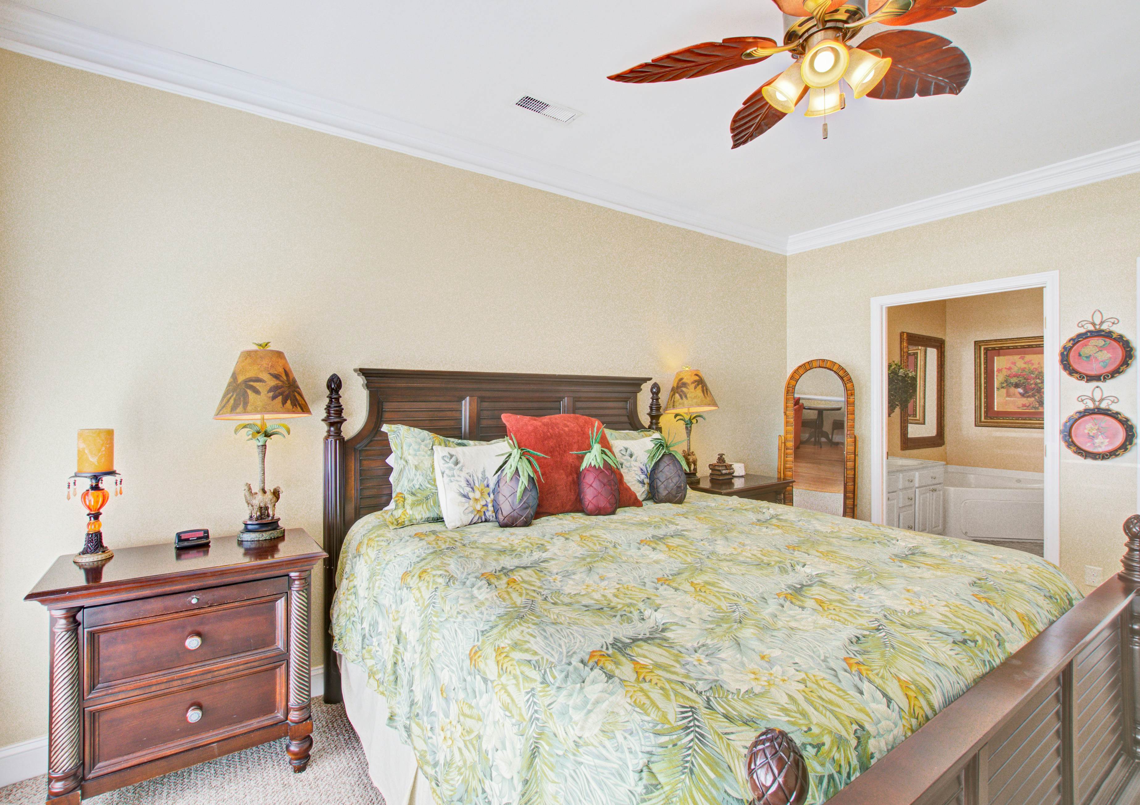 Second-level beachfront villa w/shared pool, ocean views, & balcony