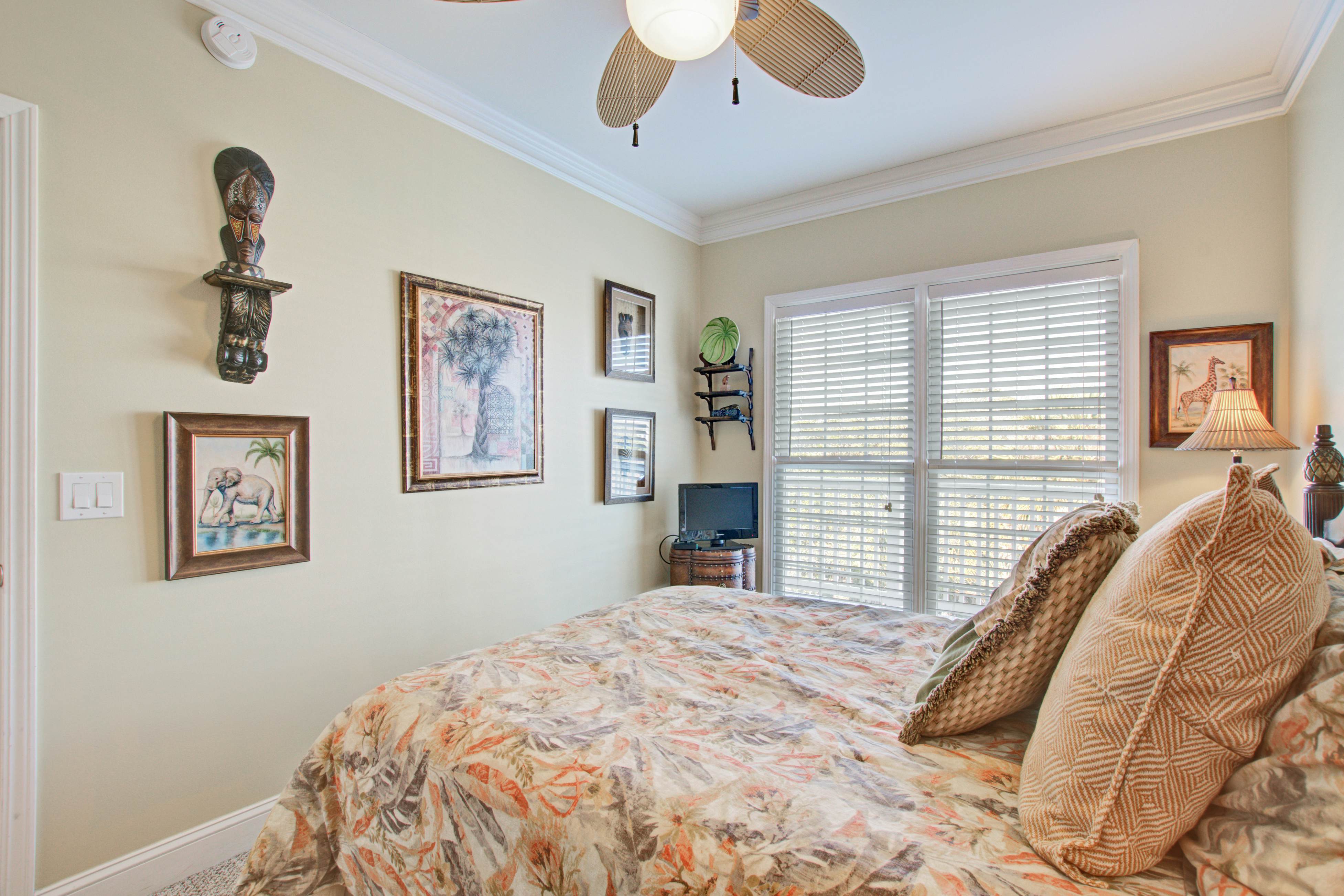 Second-level beachfront villa w/shared pool, ocean views, & balcony