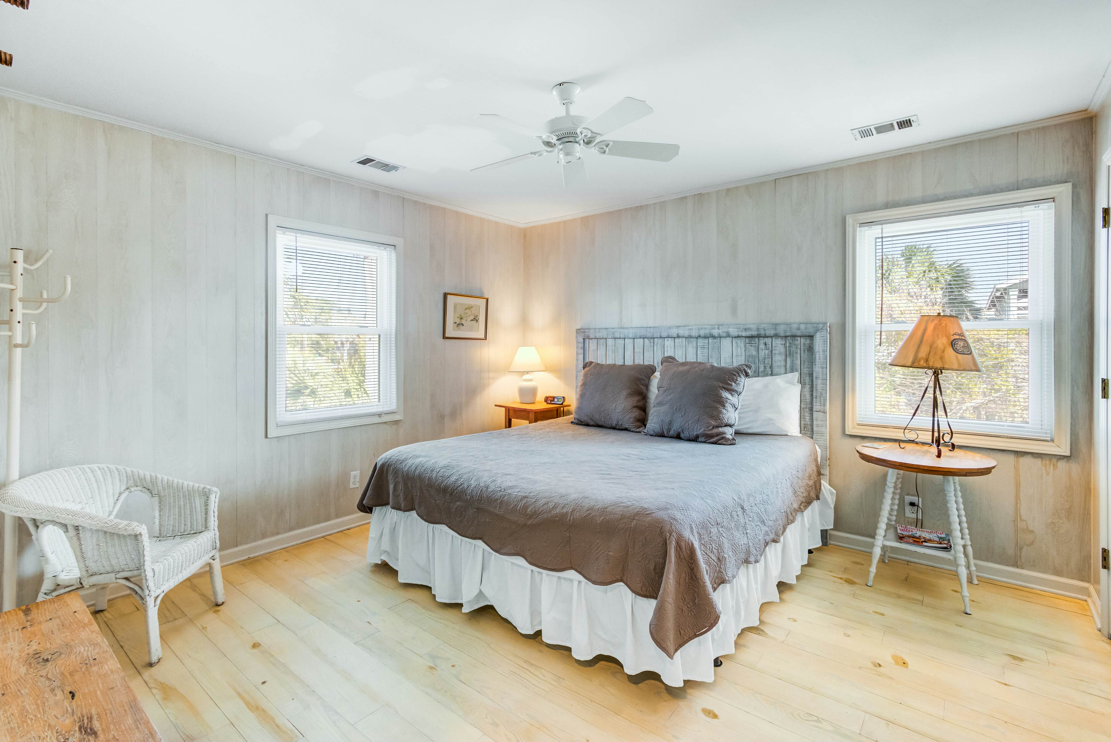 Special oceanfront home w/ stunning ocean views & private beach access