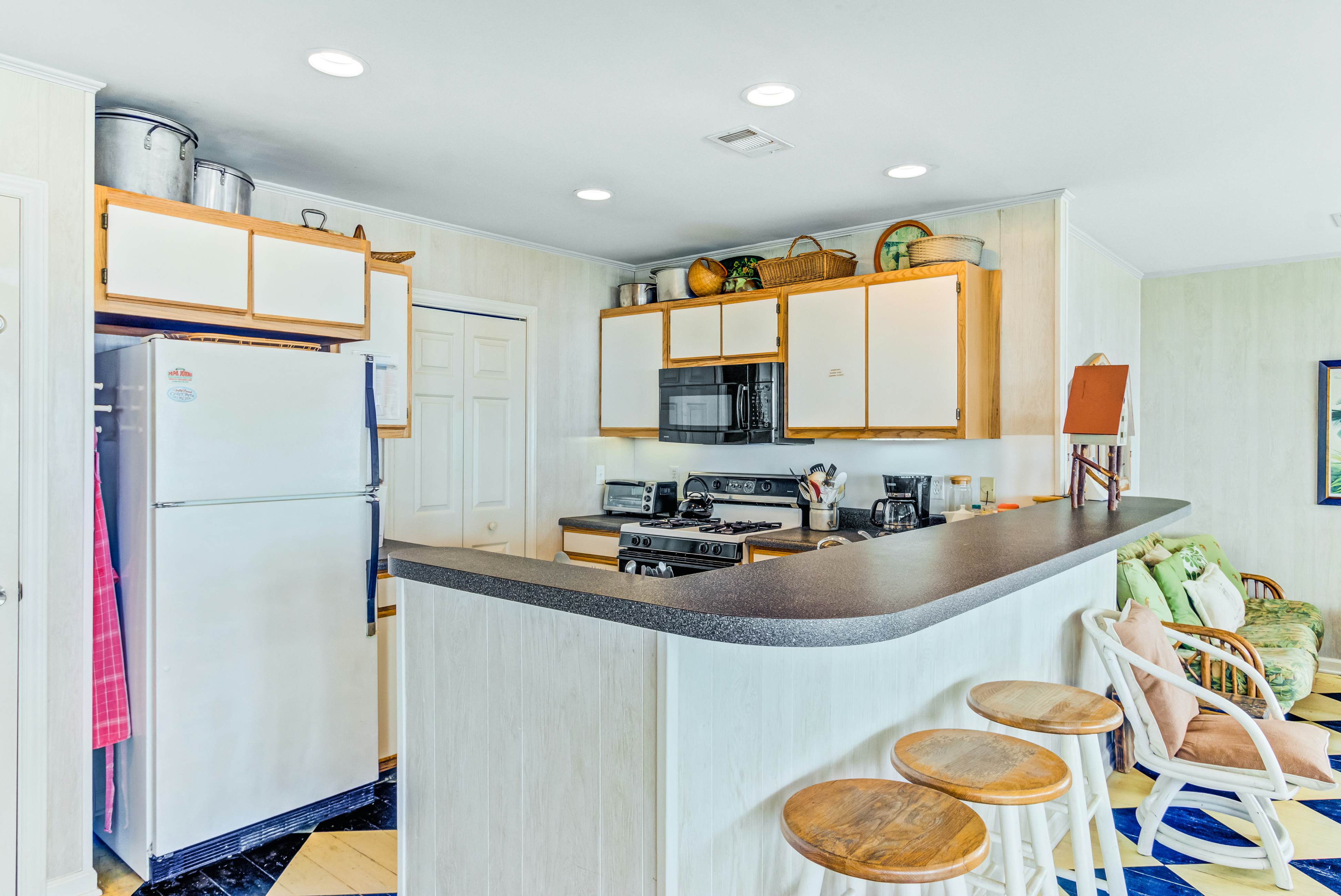 Special oceanfront home w/ stunning ocean views & private beach access