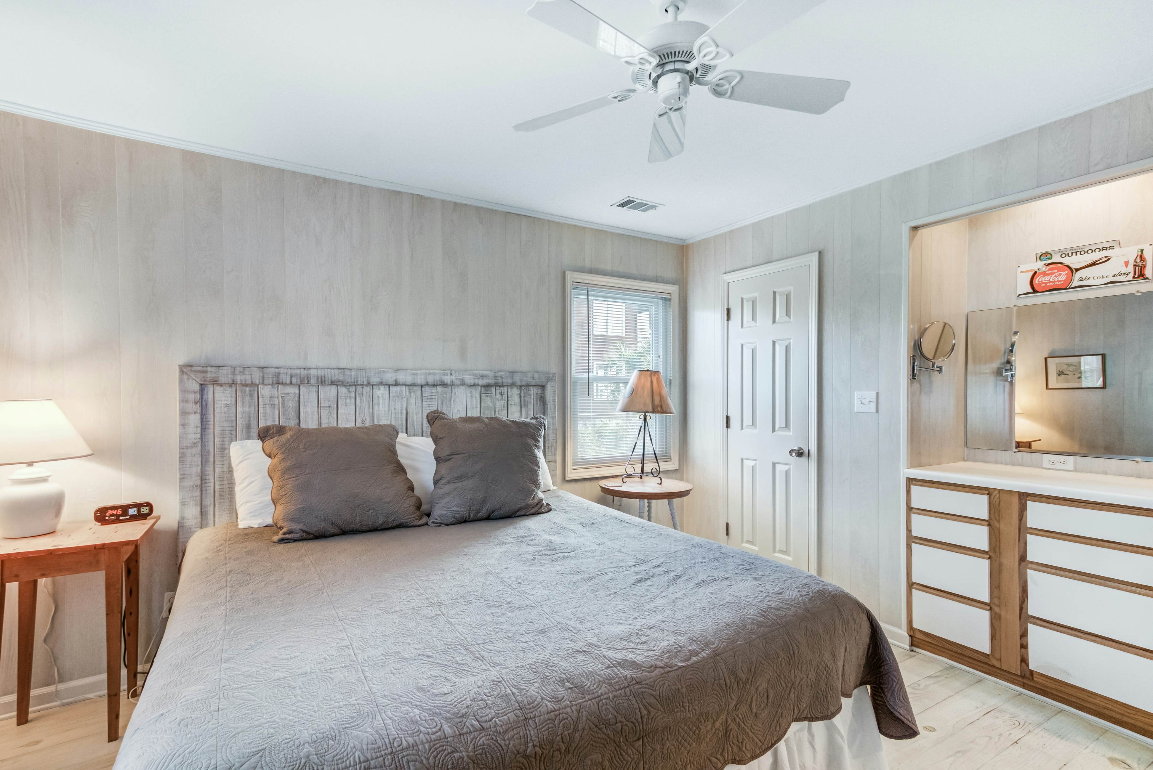 Special oceanfront home w/ stunning ocean views & private beach access