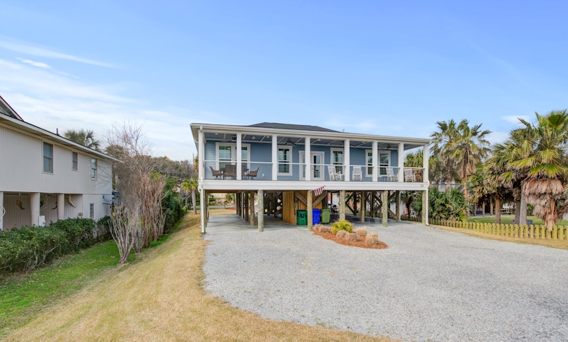 Beautiful ocean view home w/ free WiFi is just across the street from the beach