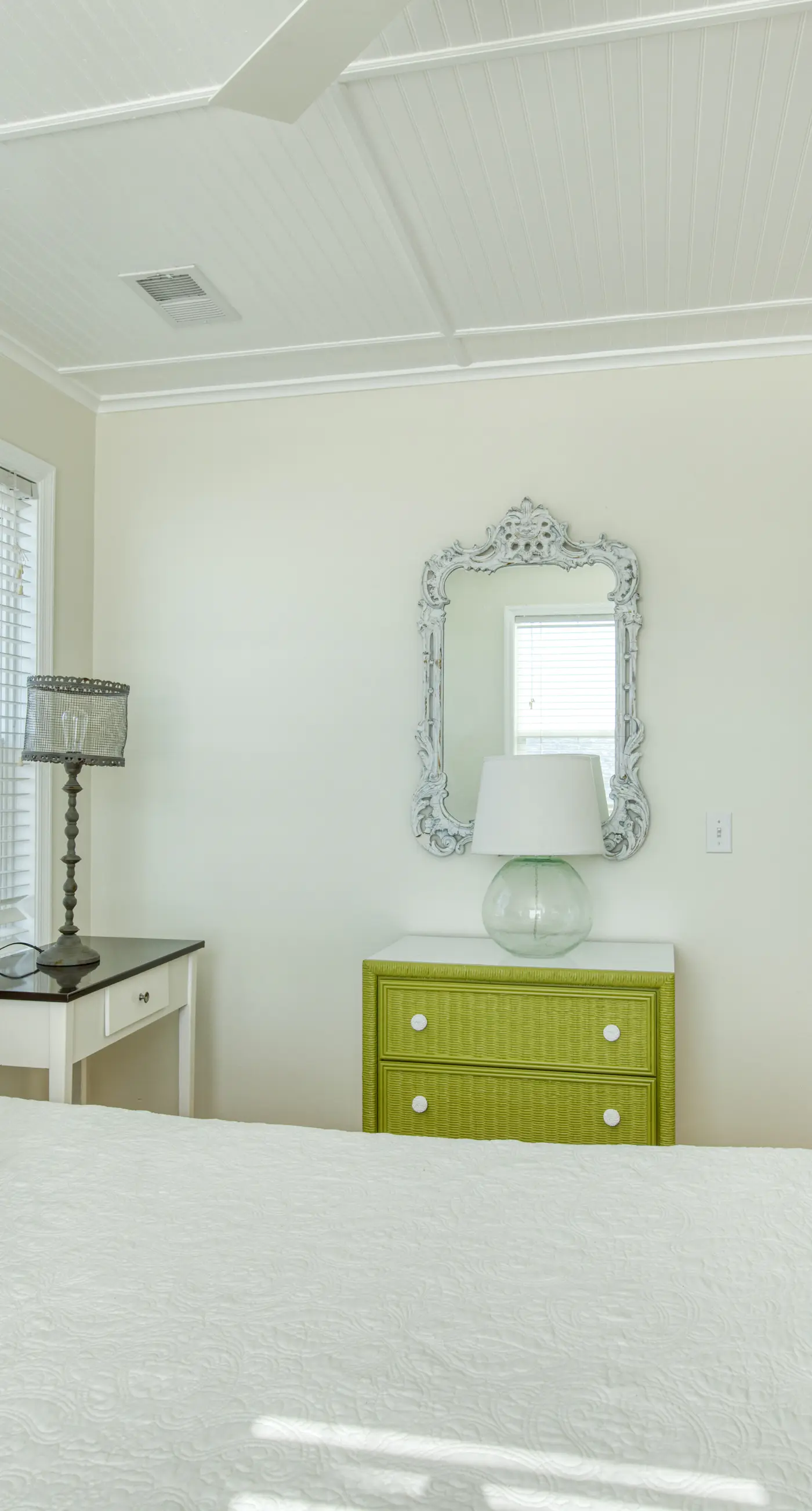 Newly renovated oceanfront home with private beach access & screened porch