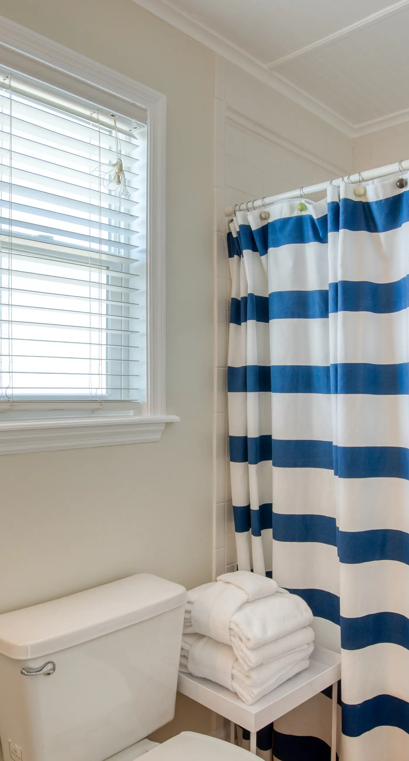 Newly renovated oceanfront home with private beach access & screened porch