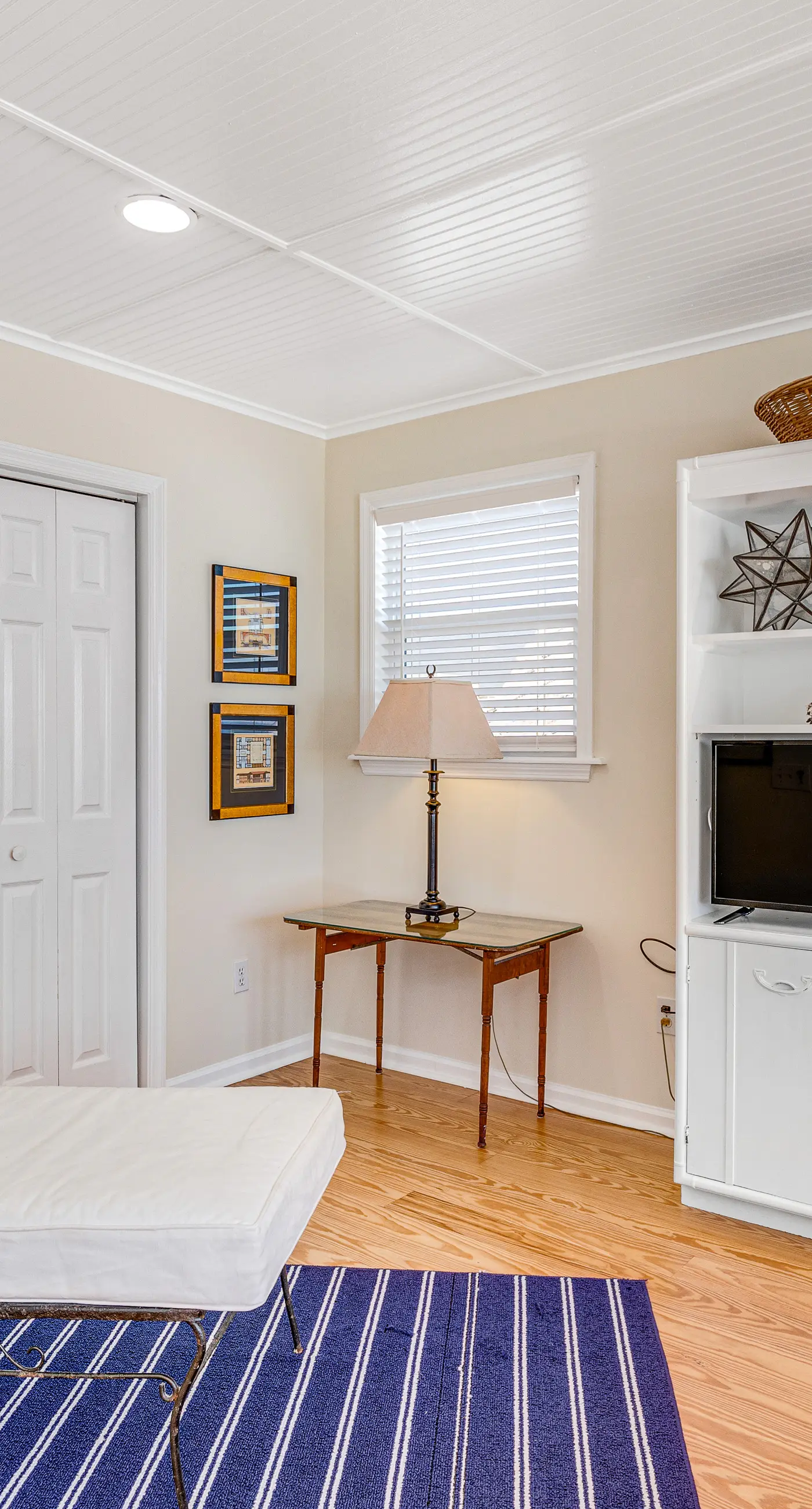 Newly renovated oceanfront home with private beach access & screened porch