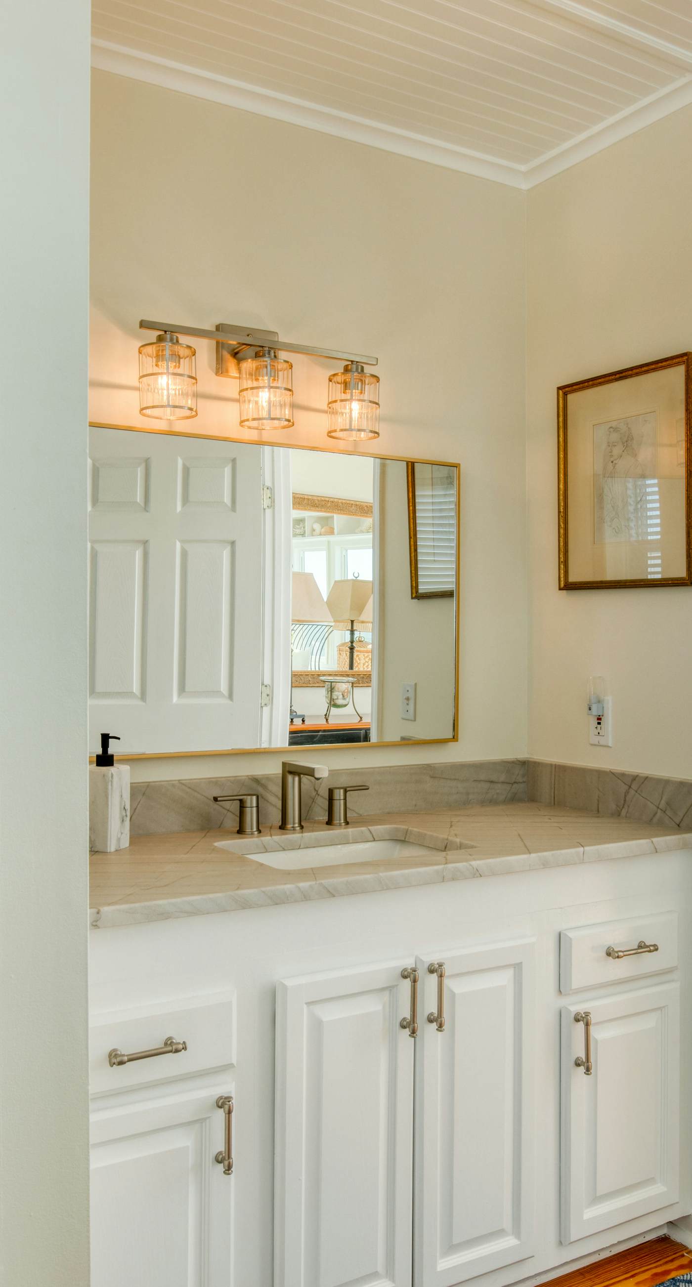 Newly renovated oceanfront home with private beach access & screened porch