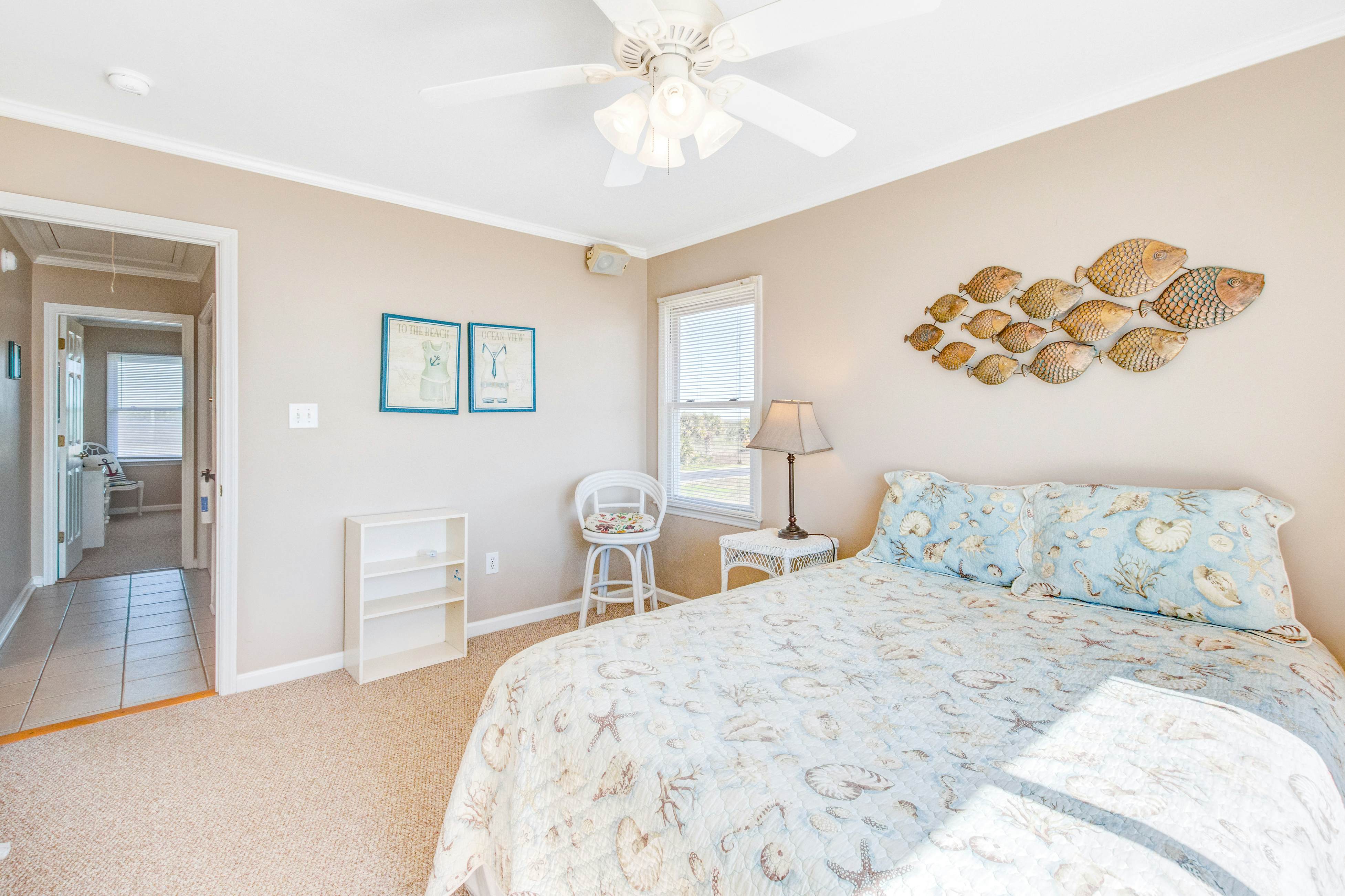 Stylish Oceanfront Home in a Great Location with WiFi & a Wood-Burning Fireplace