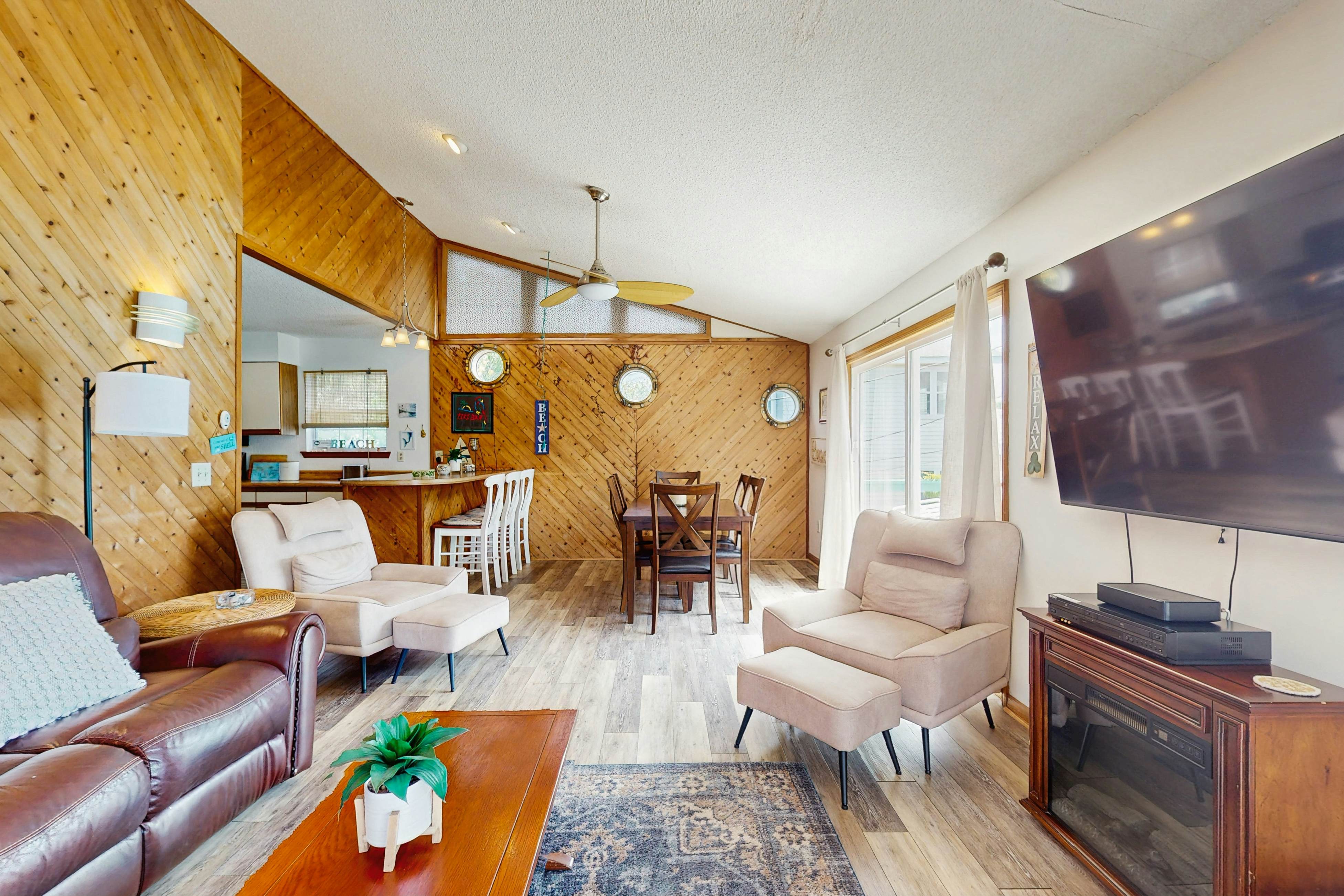 Dog-Friendly Beach Home w/ Free WiFi & Private Washer/Dryer - Near Beach & Pier