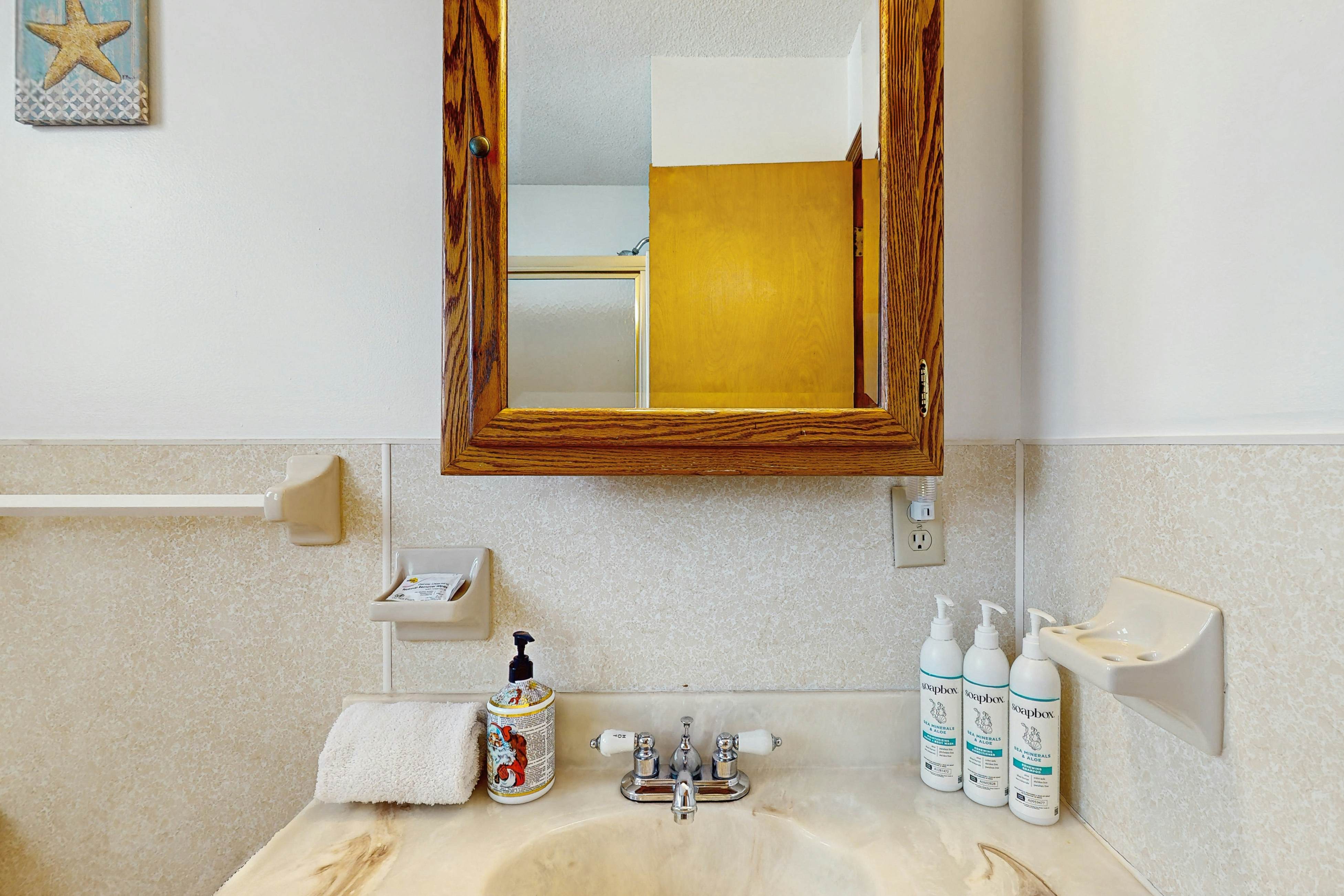 Dog-Friendly Beach Home w/ Free WiFi & Private Washer/Dryer - Near Beach & Pier