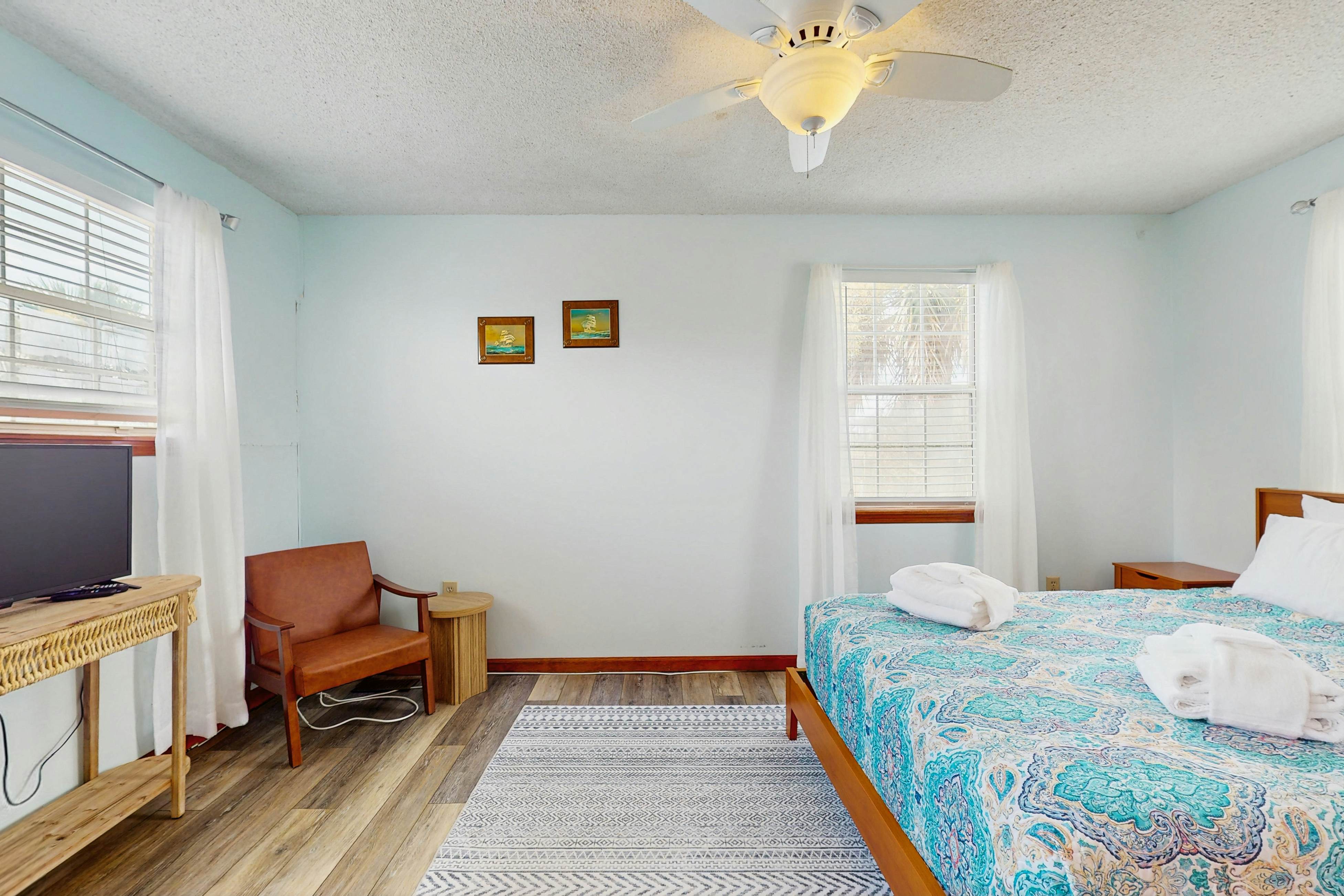 Dog-Friendly Beach Home w/ Free WiFi & Private Washer/Dryer - Near Beach & Pier