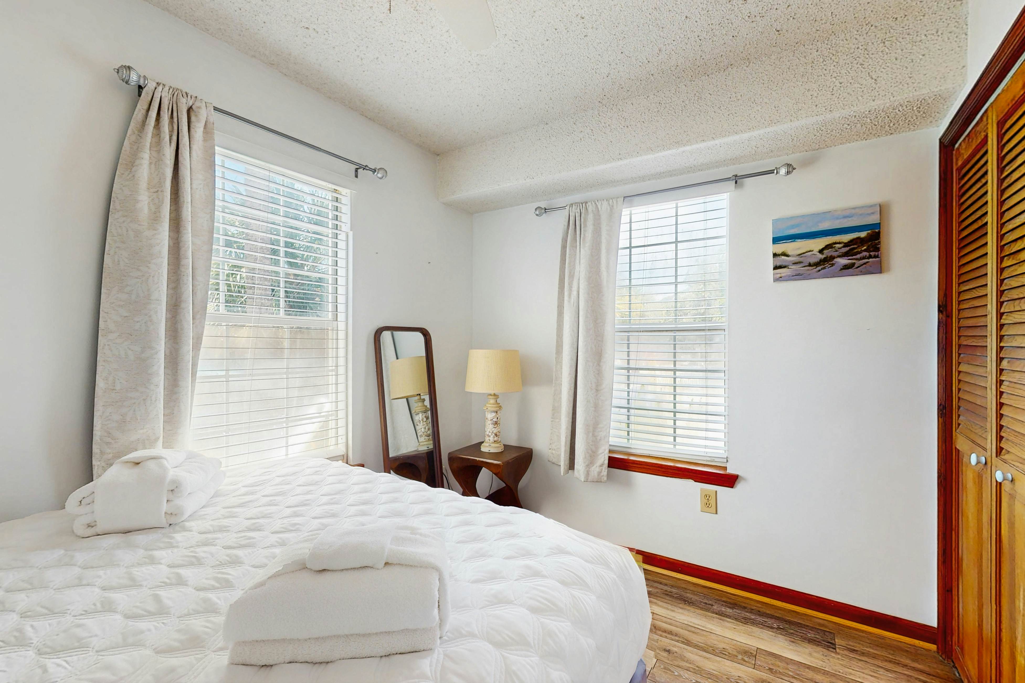 Dog-Friendly Beach Home w/ Free WiFi & Private Washer/Dryer - Near Beach & Pier