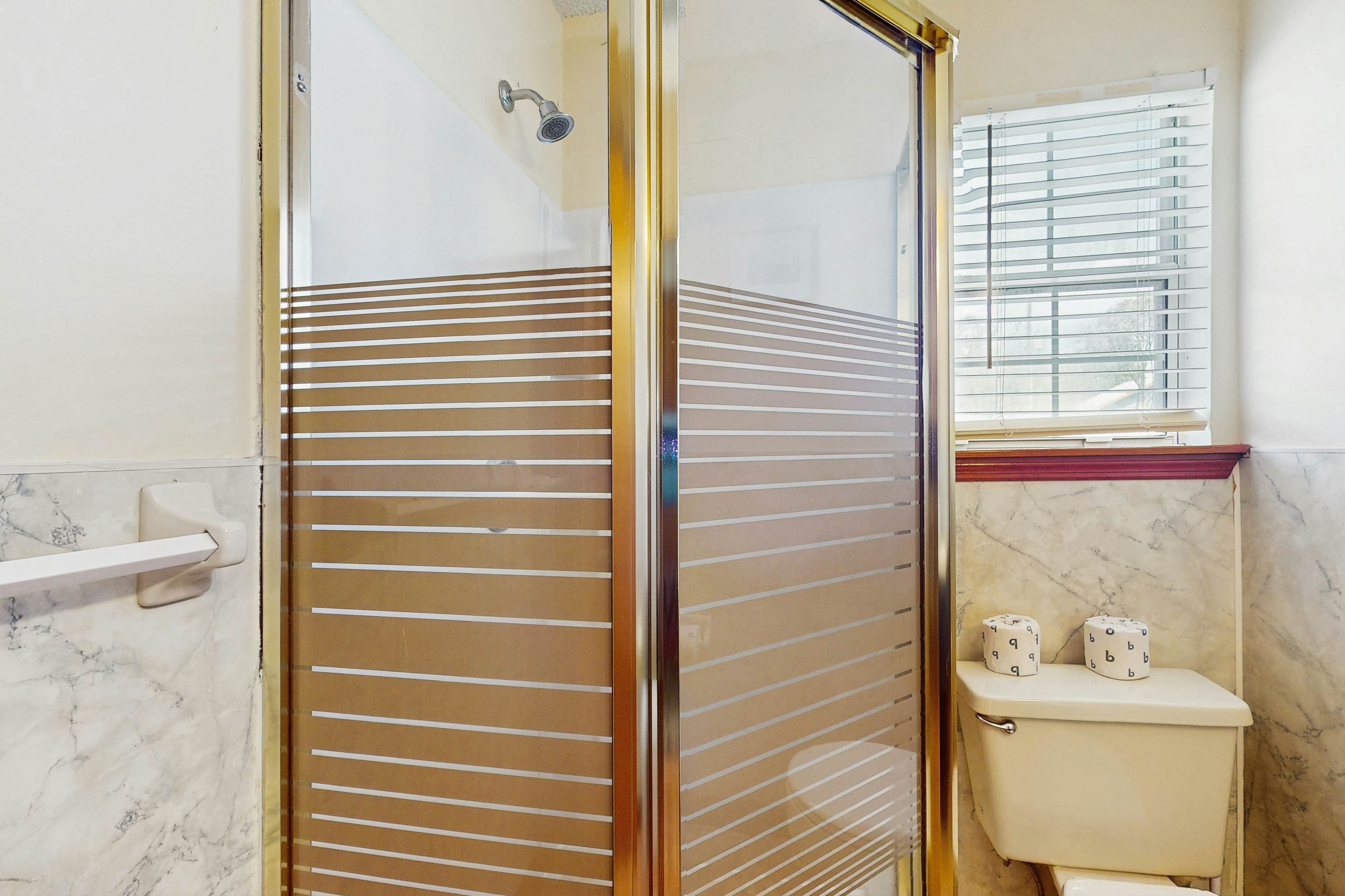 Dog-Friendly Beach Home w/ Free WiFi & Private Washer/Dryer - Near Beach & Pier