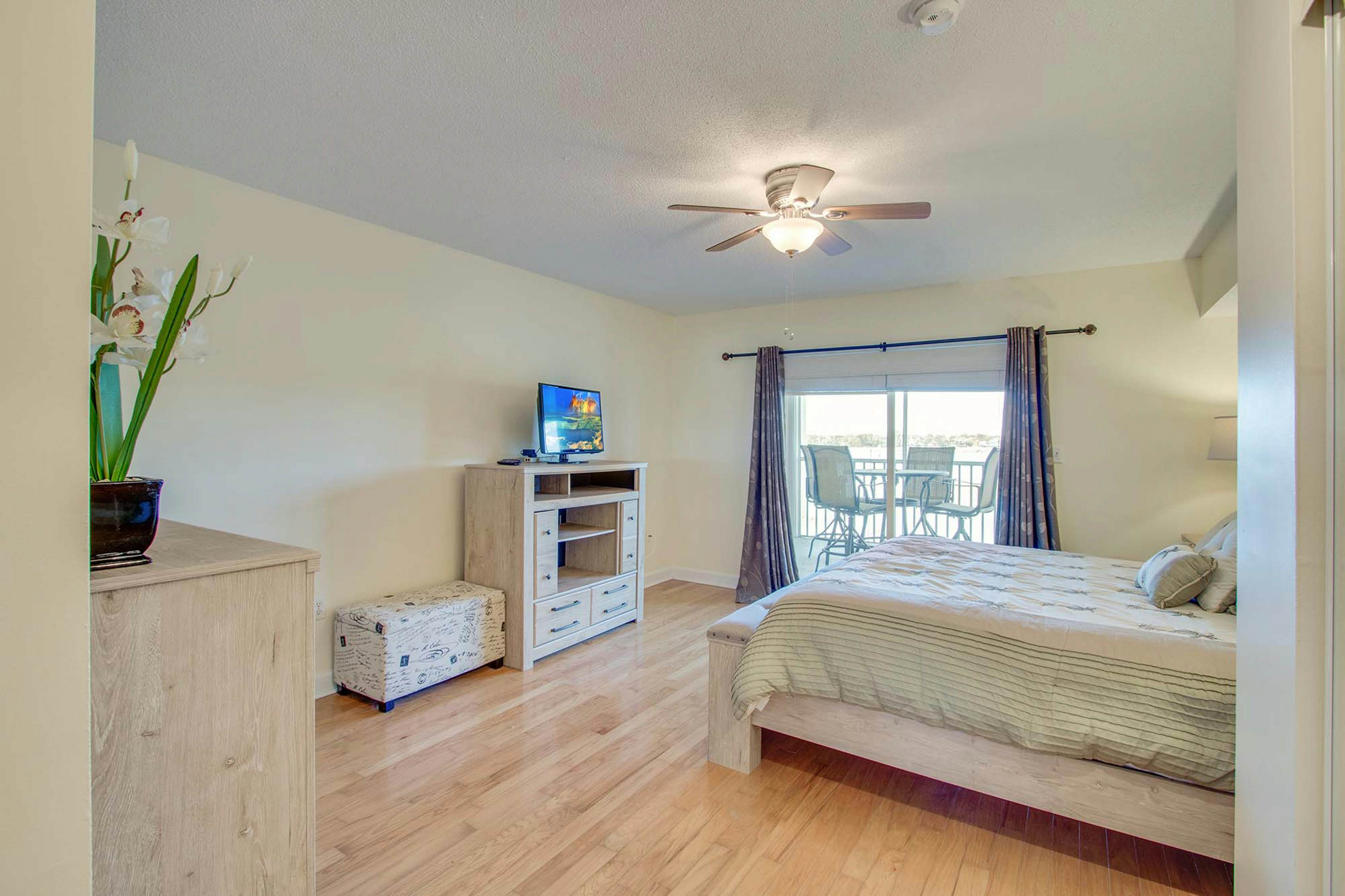 Second-floor condo with river views and access to a community pool