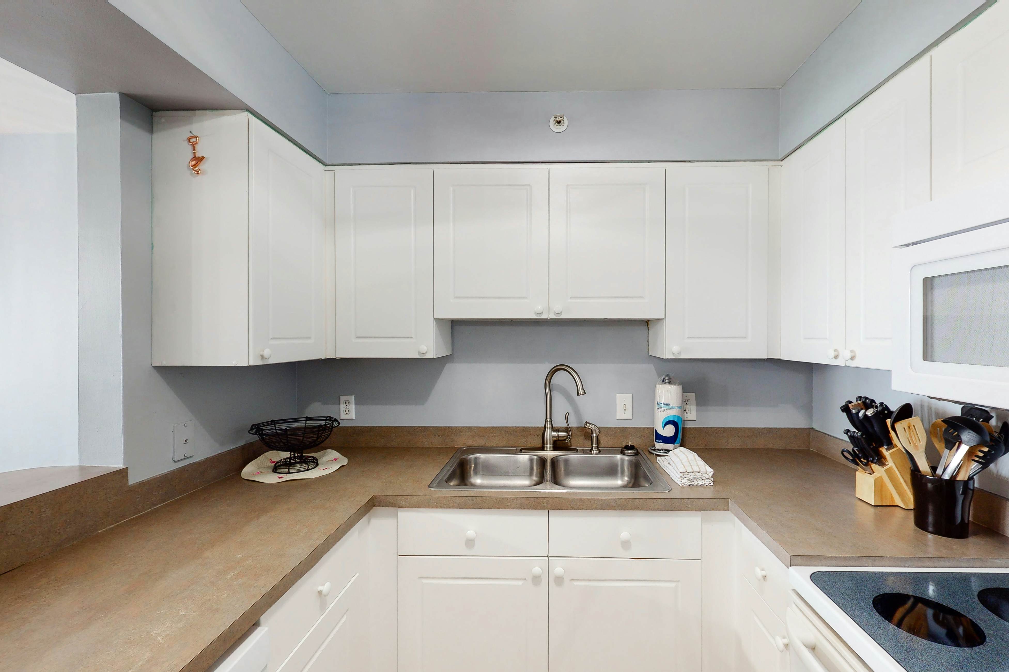 Stunning Condo with Amazing Views of Folly River - Close to Historic Charleston