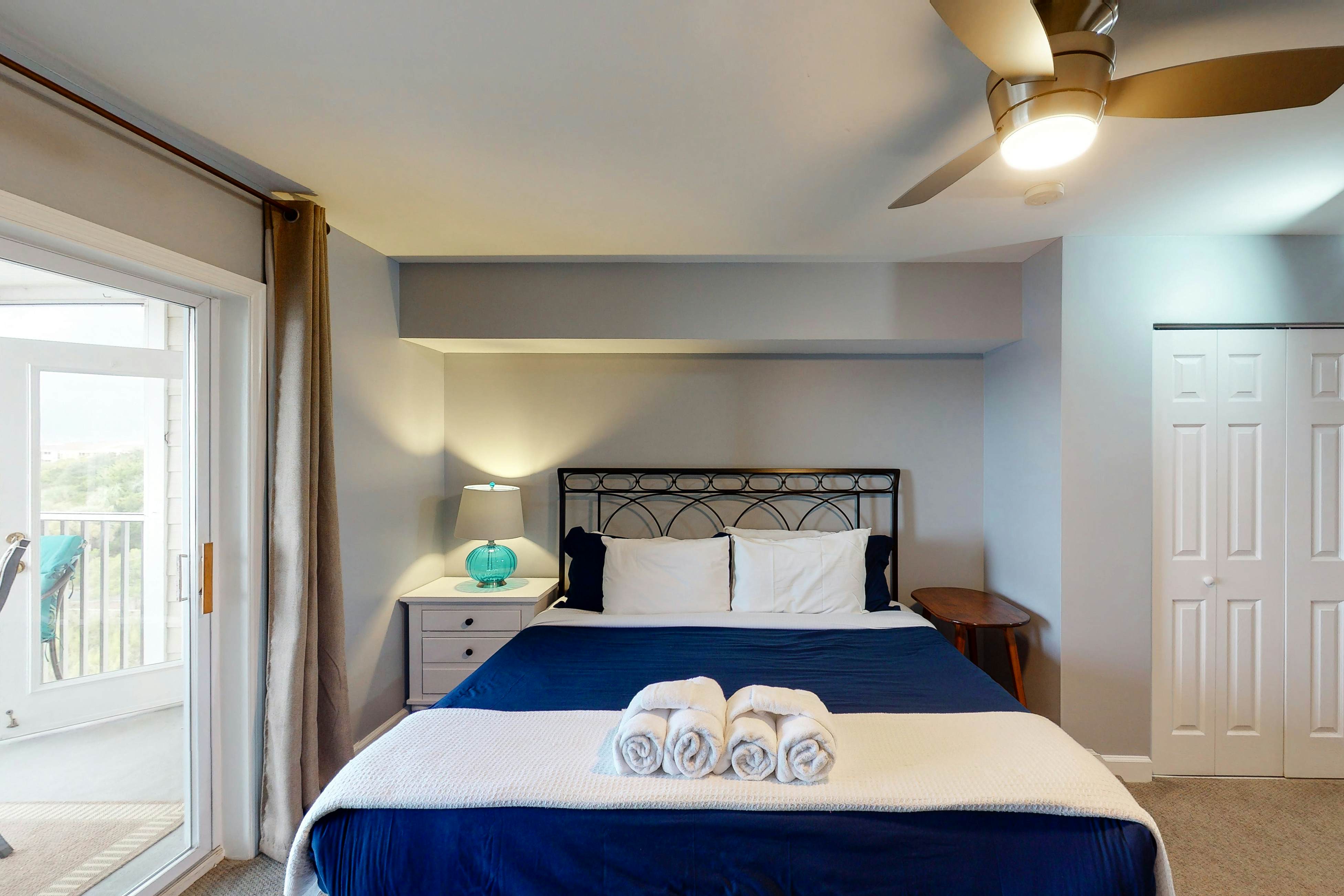 Stunning Condo with Amazing Views of Folly River - Close to Historic Charleston