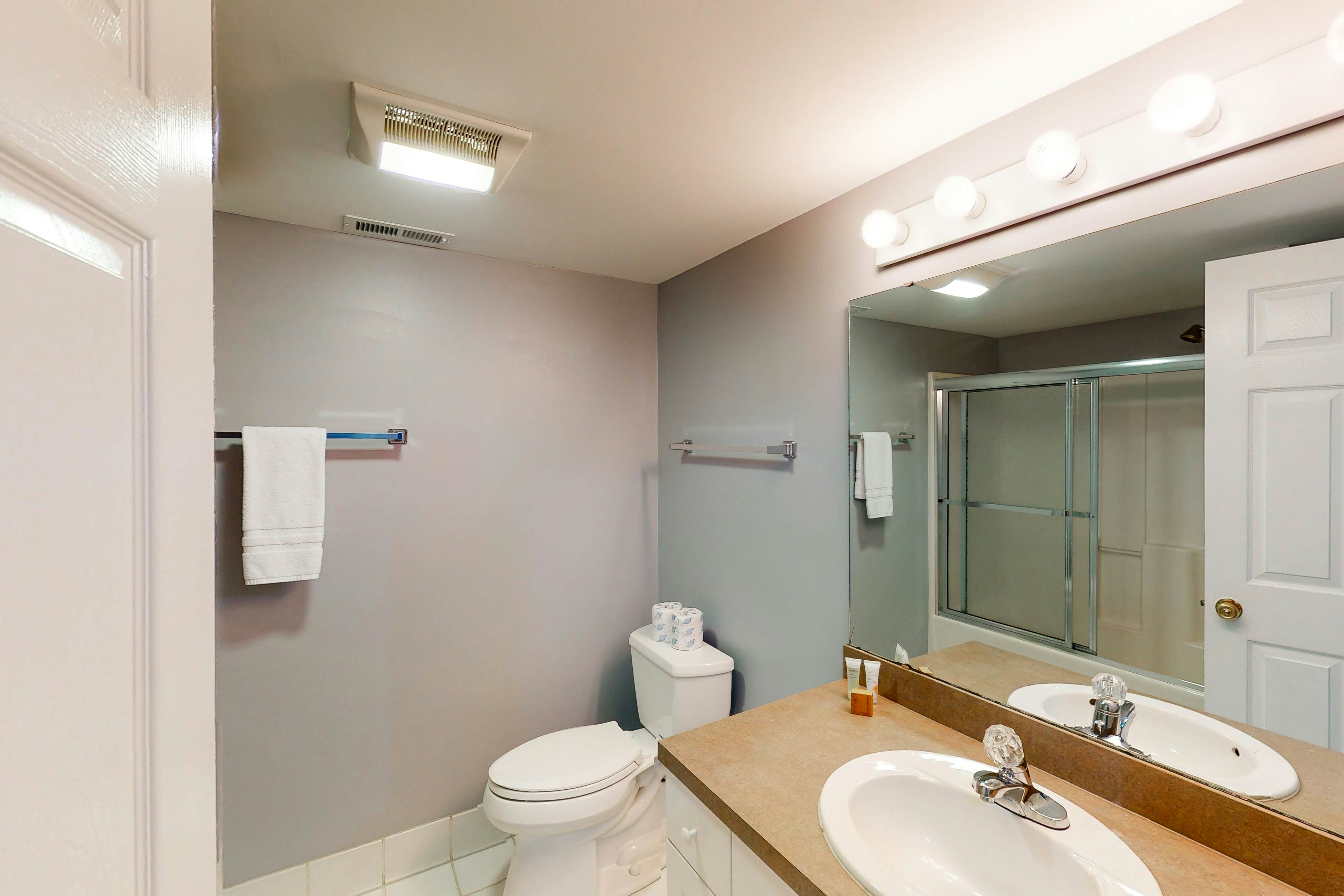 Stunning Condo with Amazing Views of Folly River - Close to Historic Charleston