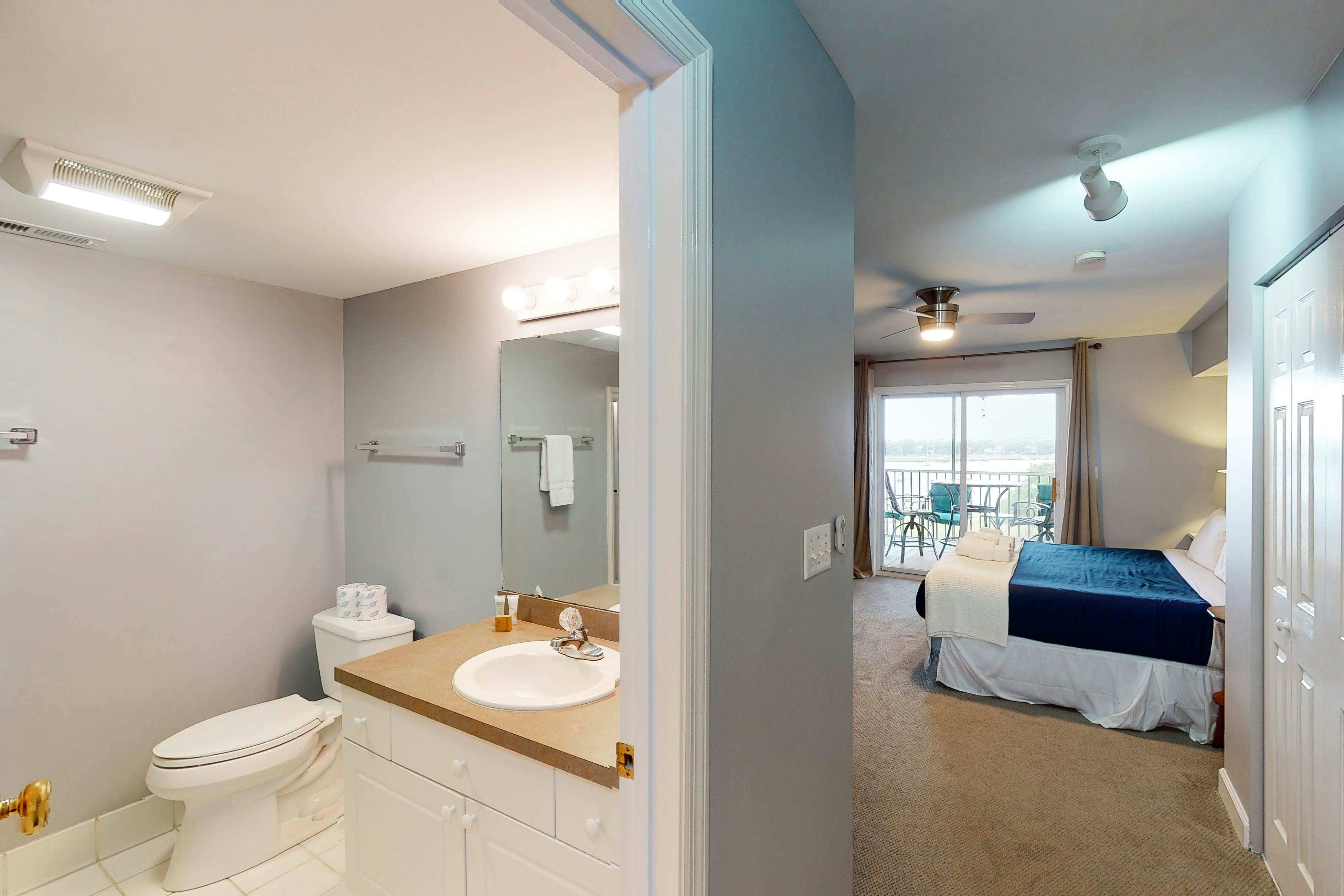 Stunning Condo with Amazing Views of Folly River - Close to Historic Charleston