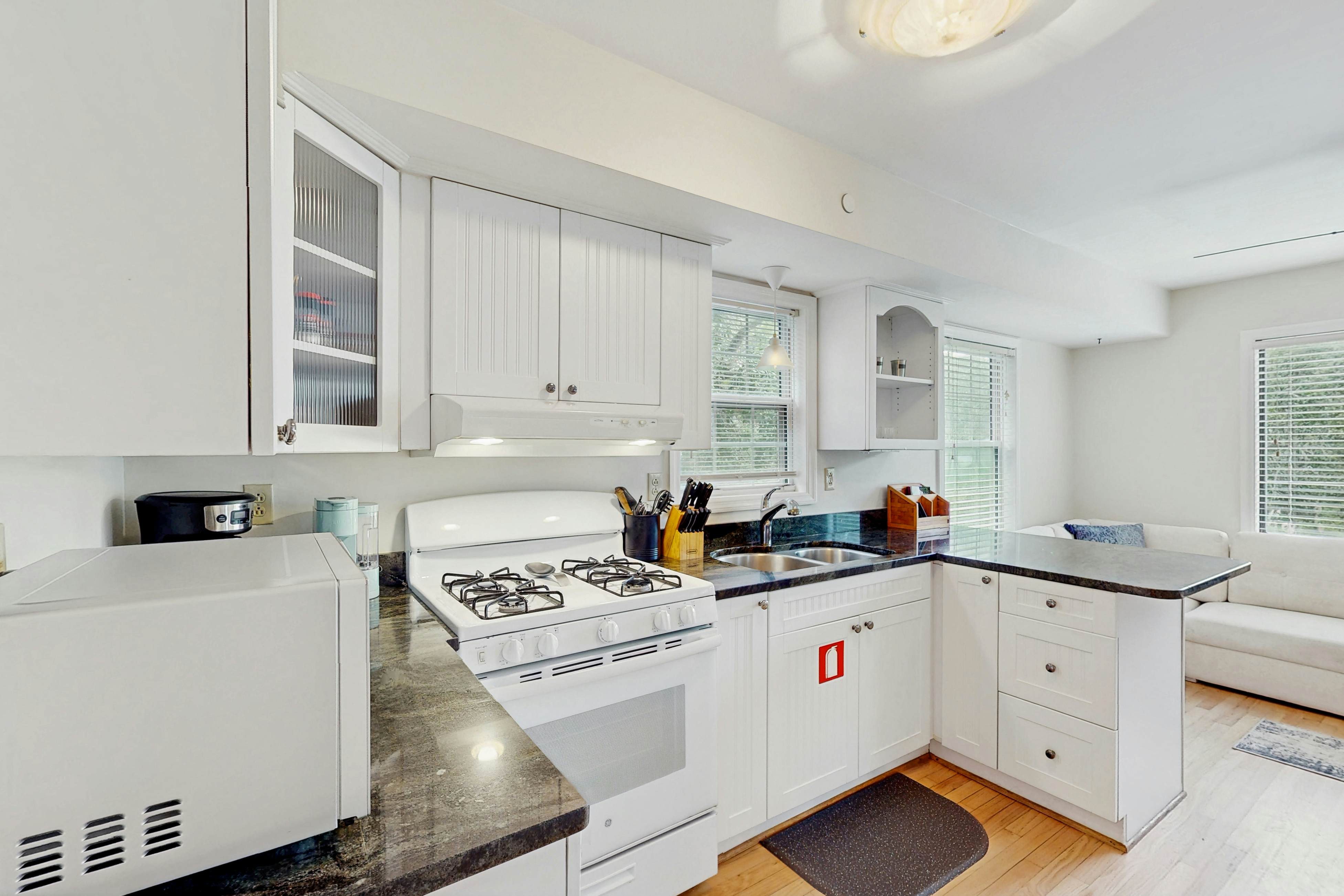 Amazing Beach Home w/Free WiFi/Private Washer/Dryer - 200 Steps to Beach Access