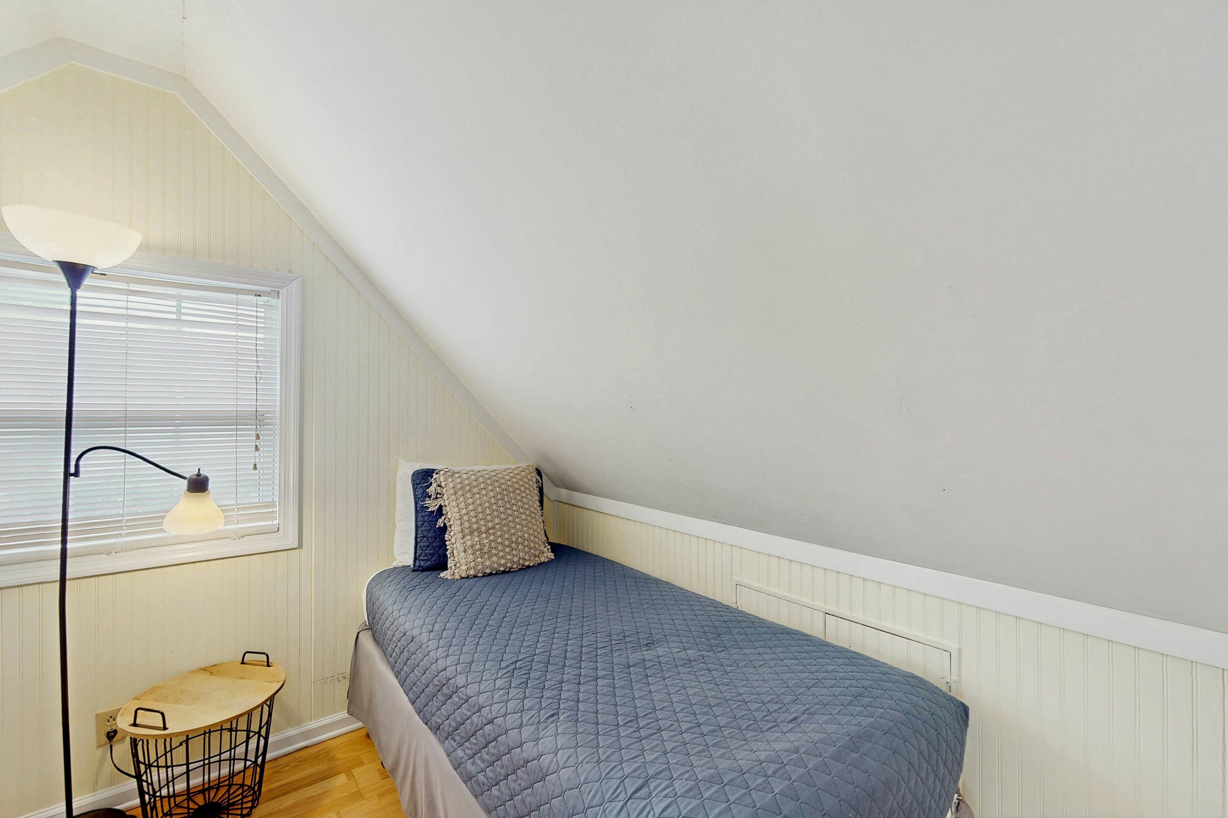 Amazing Beach Home w/Free WiFi/Private Washer/Dryer - 200 Steps to Beach Access