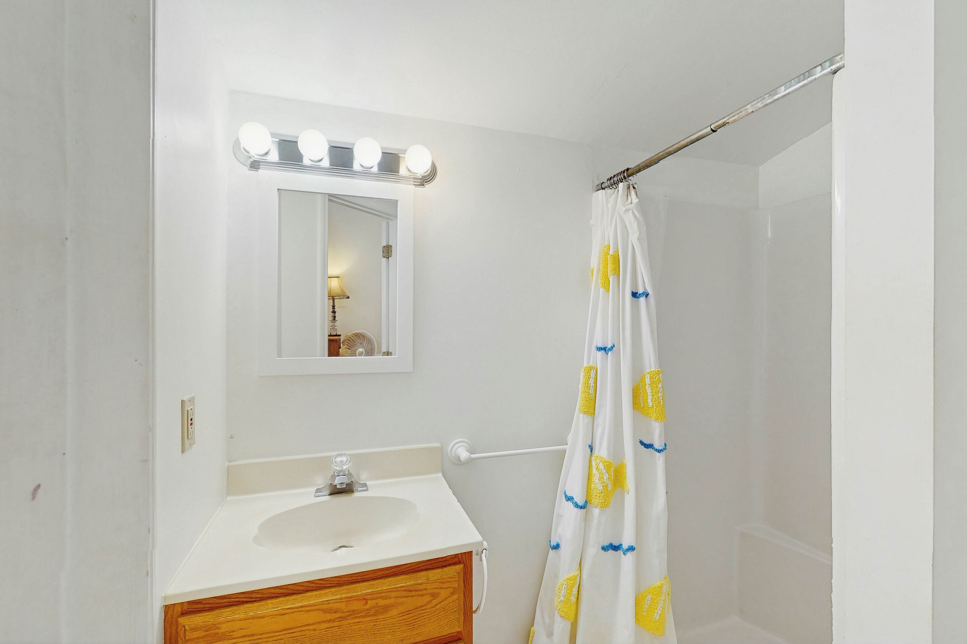 Amazing Beach Home w/Free WiFi/Private Washer/Dryer - 200 Steps to Beach Access