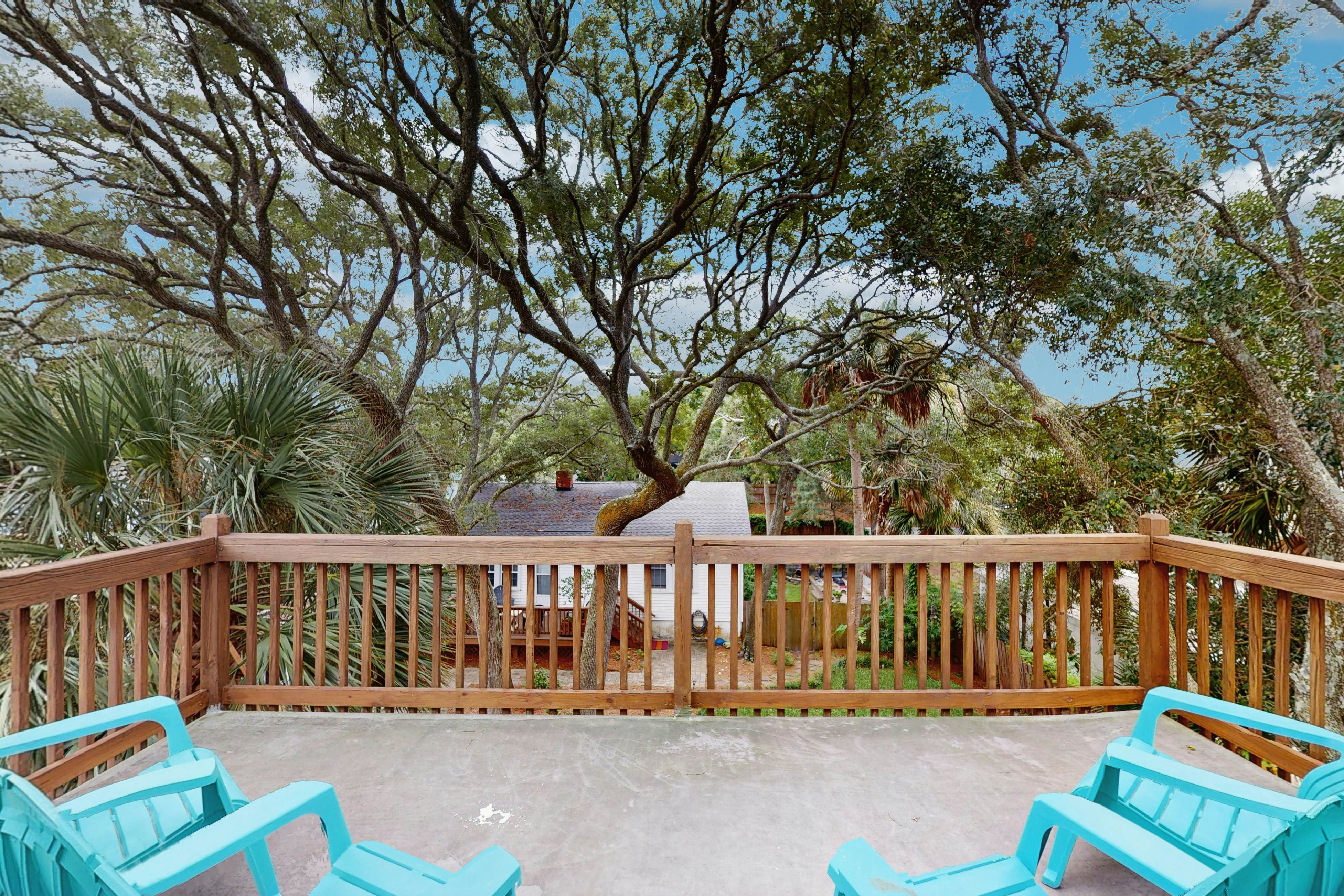 Amazing Beach Home w/Free WiFi/Private Washer/Dryer - 200 Steps to Beach Access