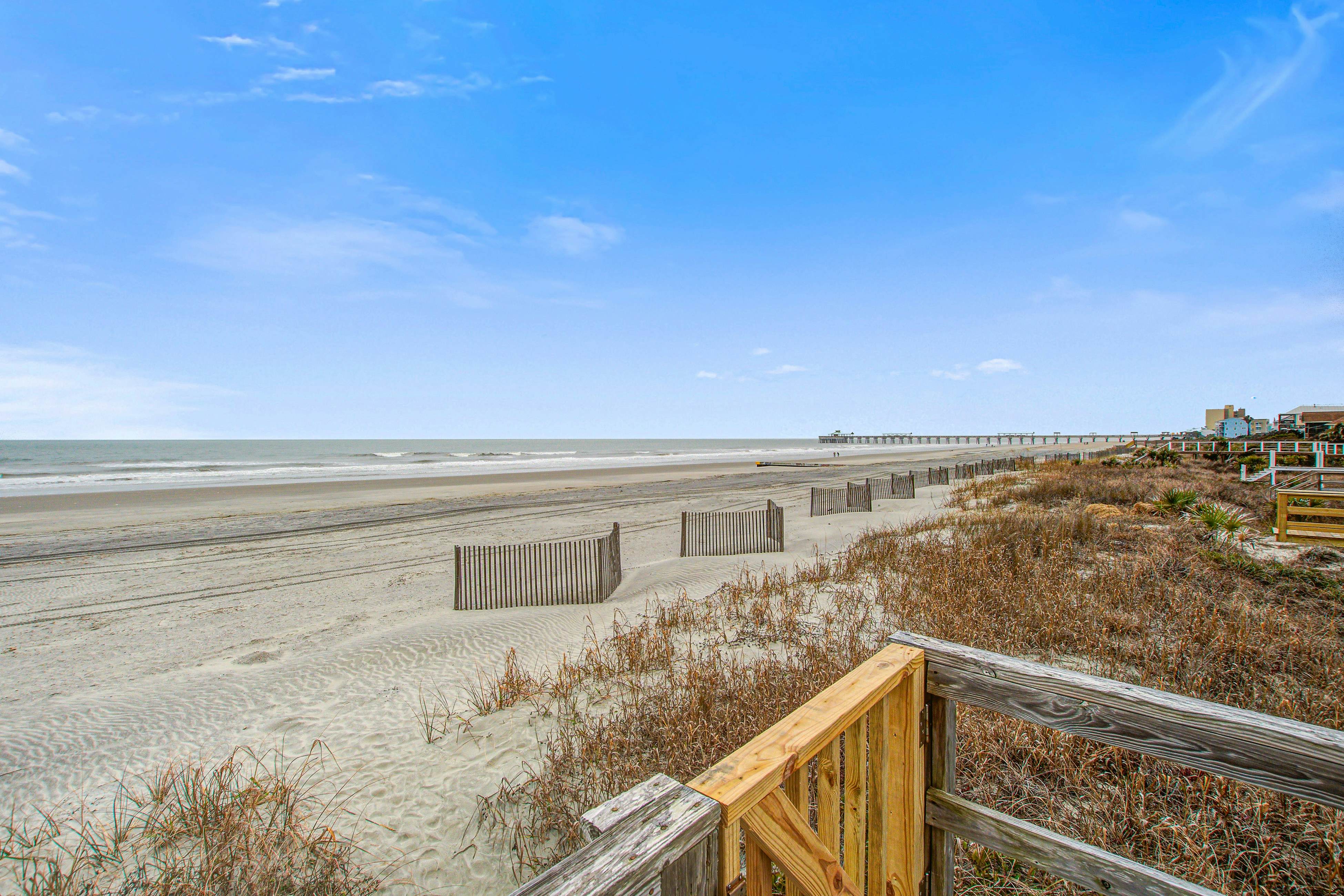 Oceanfront gem with amazing views, deck, & loft - walk to downtown Folly Beach