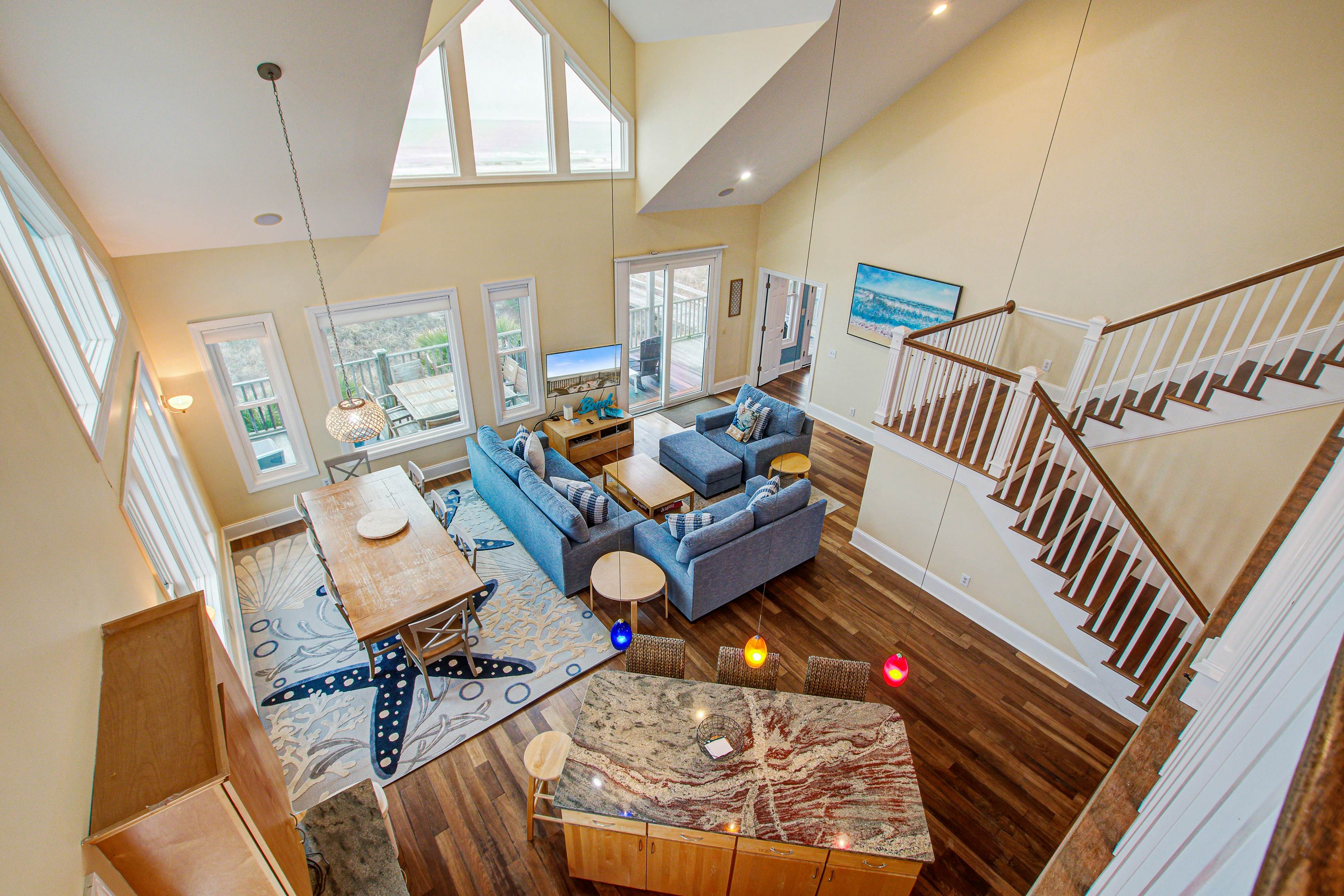 Oceanfront gem with amazing views, deck, & loft - walk to downtown Folly Beach