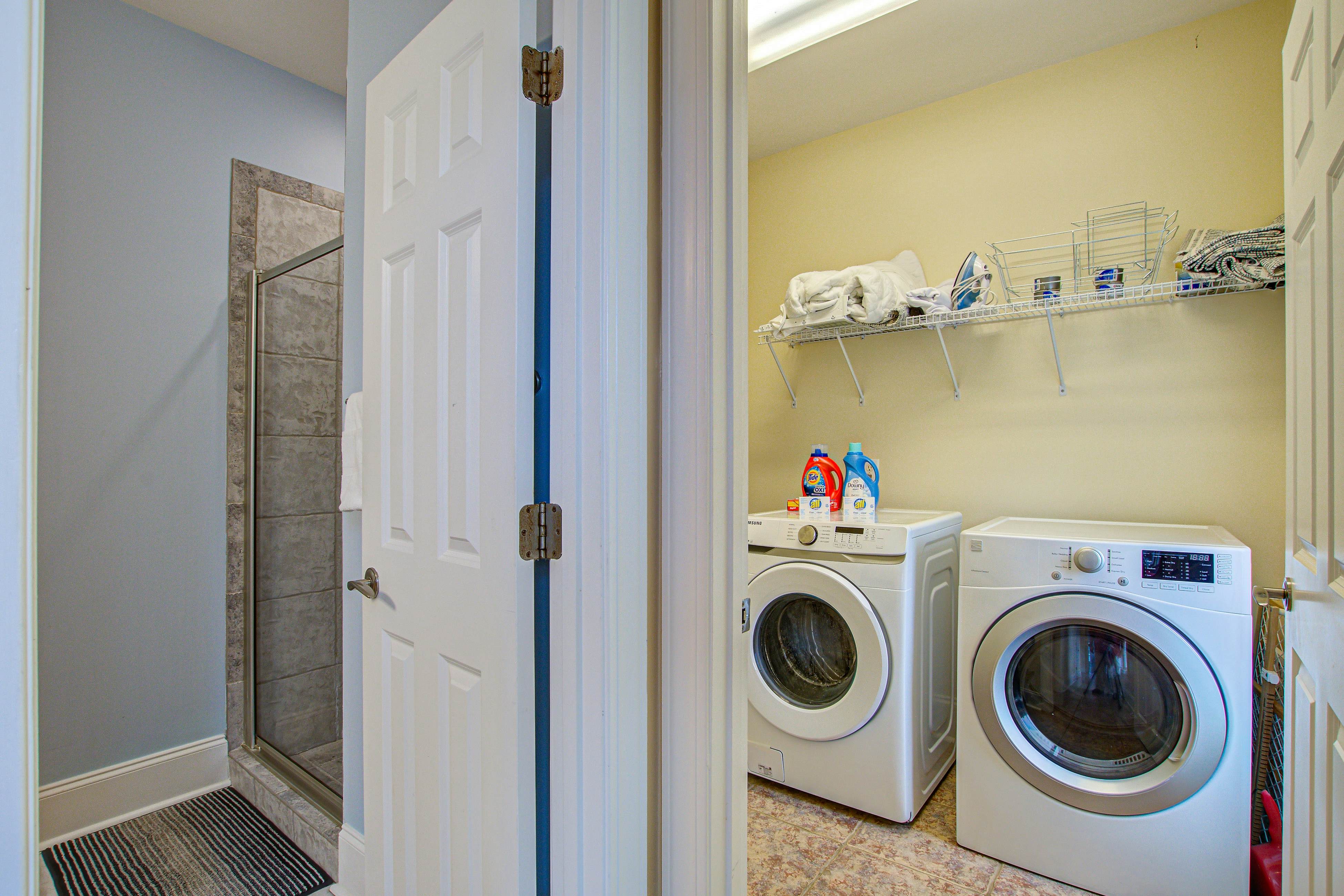 Oceanfront gem with amazing views, deck, & loft - walk to downtown Folly Beach