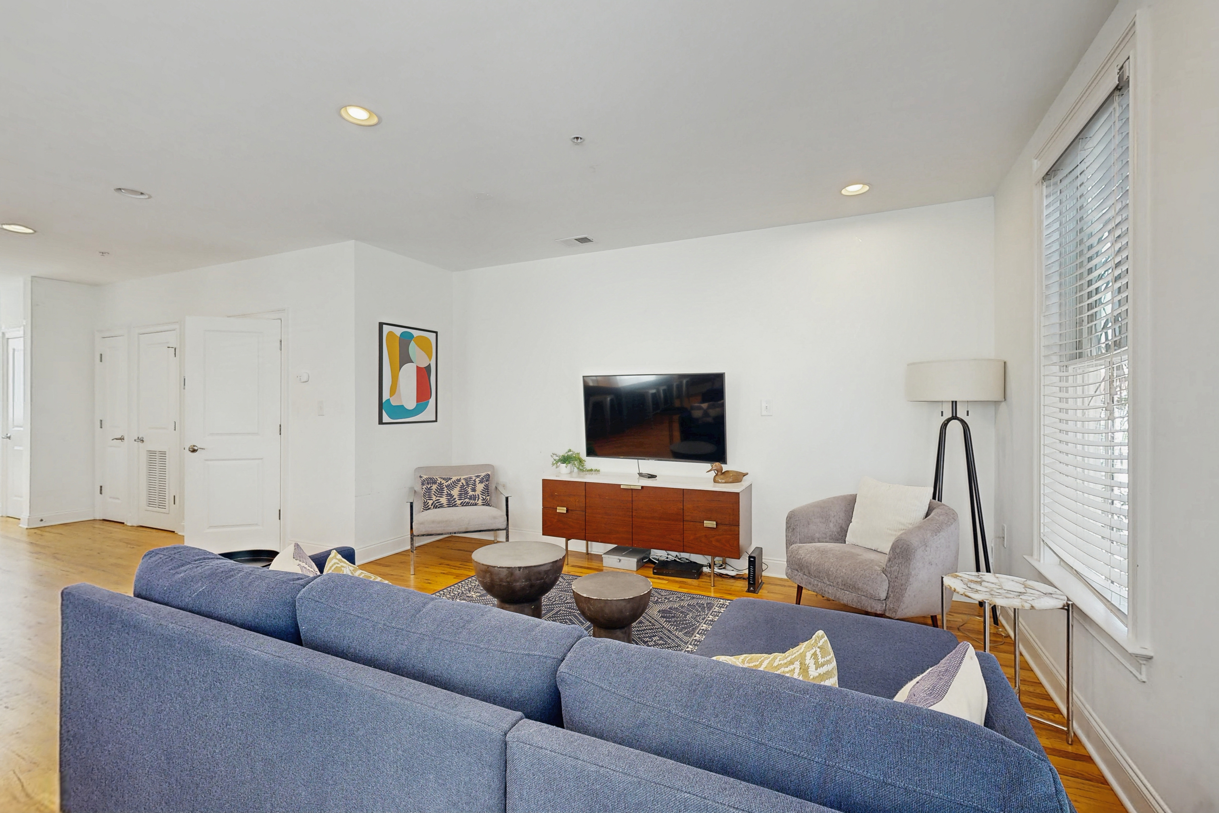 Newly Renovated Charleston Retreat in a Prime Downtown Location