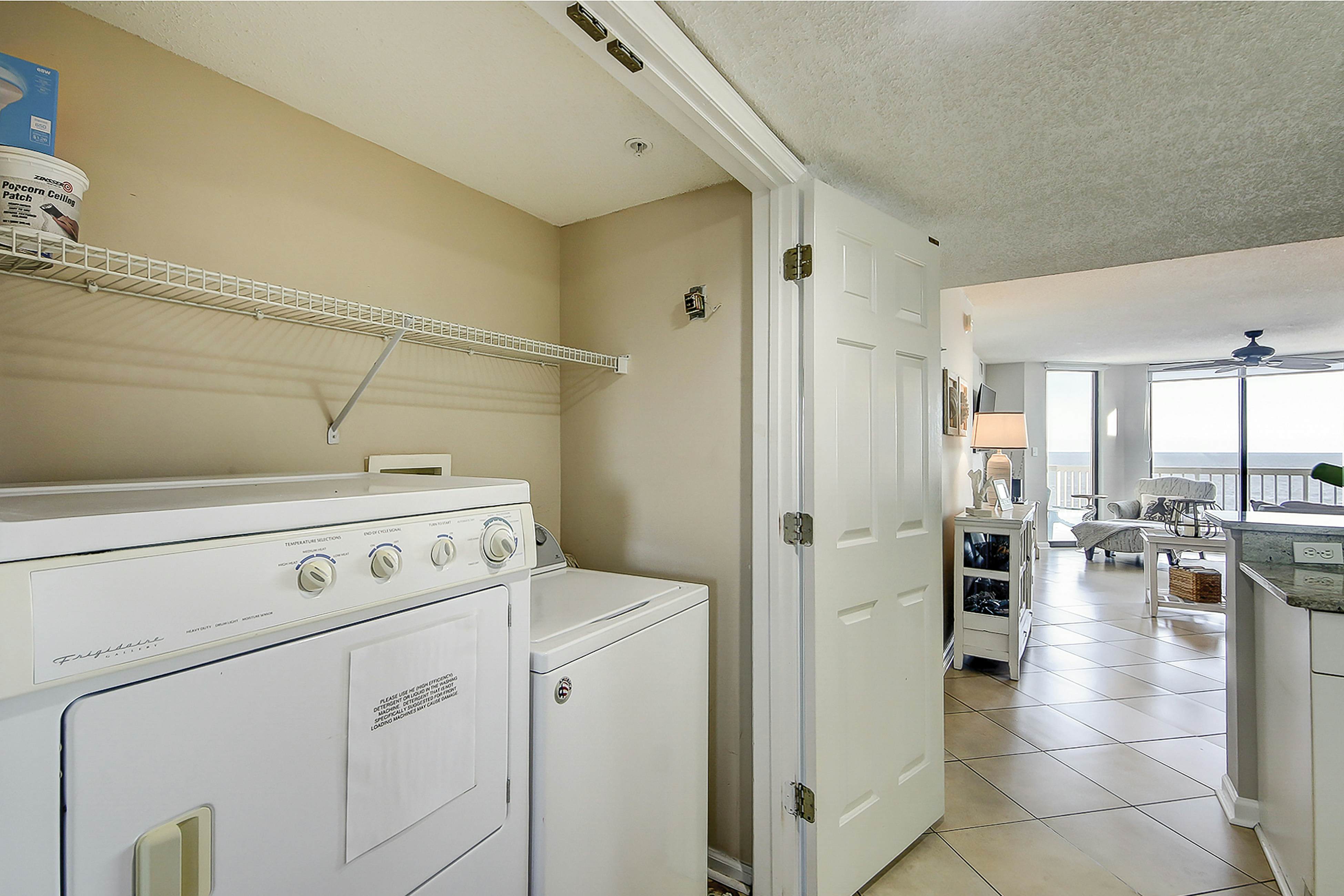 Oceanfront villa with incredible views, balcony & 2 community pools