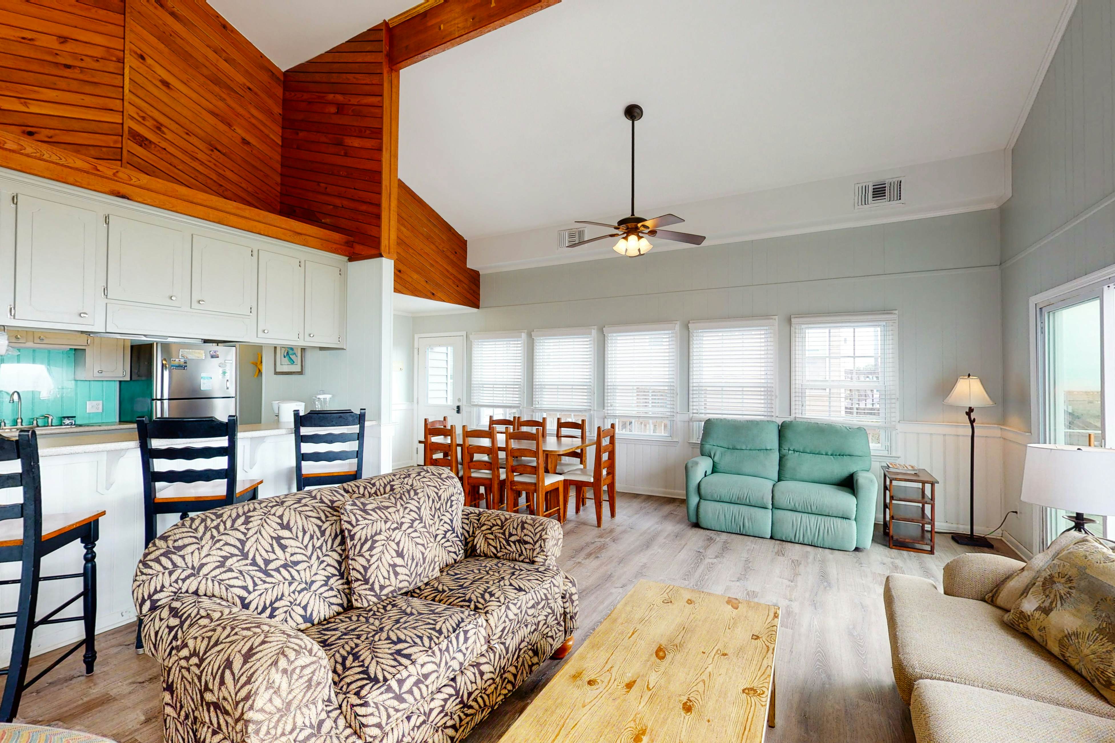 Oceanfront home with WiFi, full kitchen, & deck that spans the side of the home