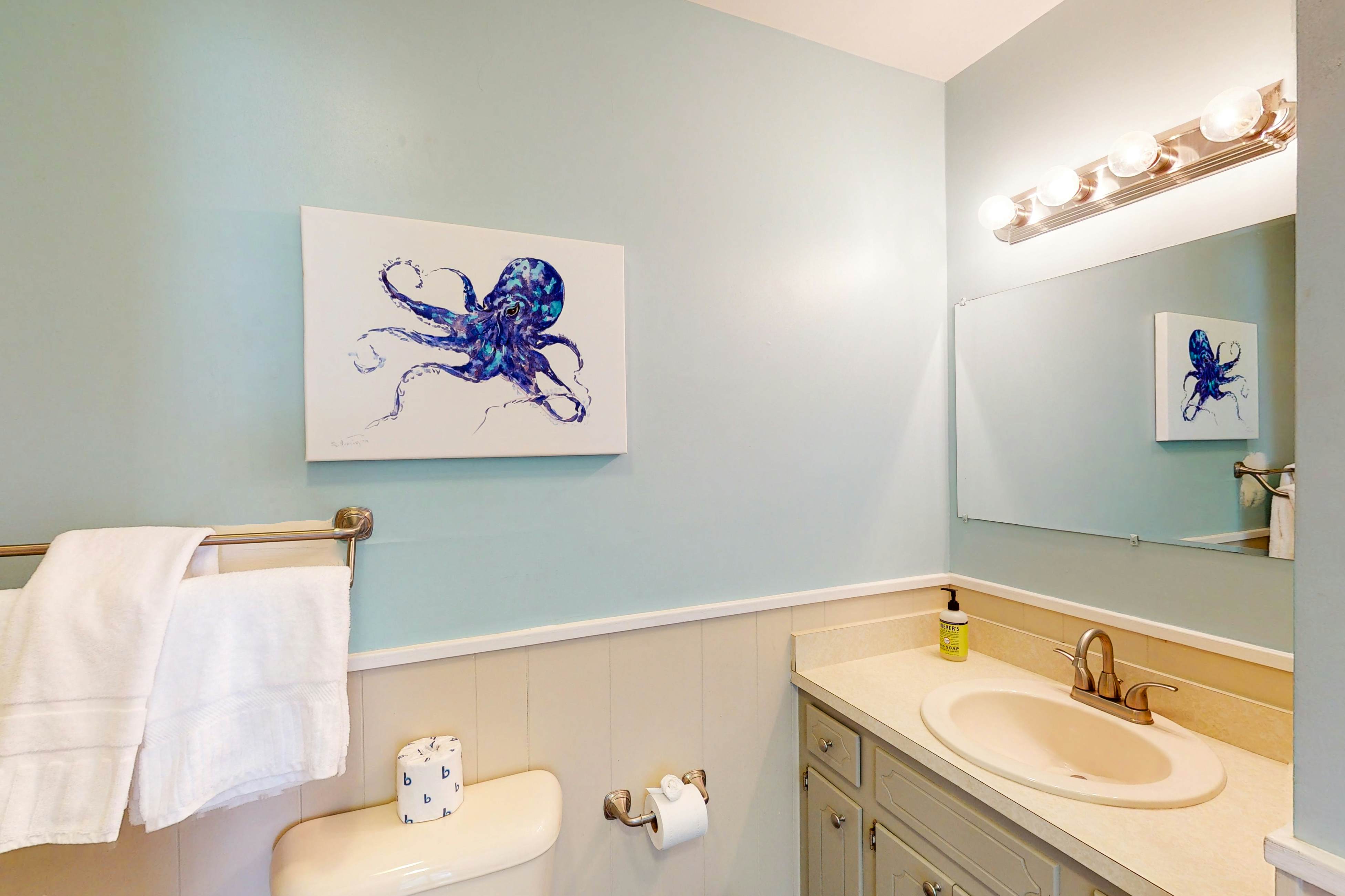 Oceanfront home with WiFi, full kitchen, & deck that spans the side of the home