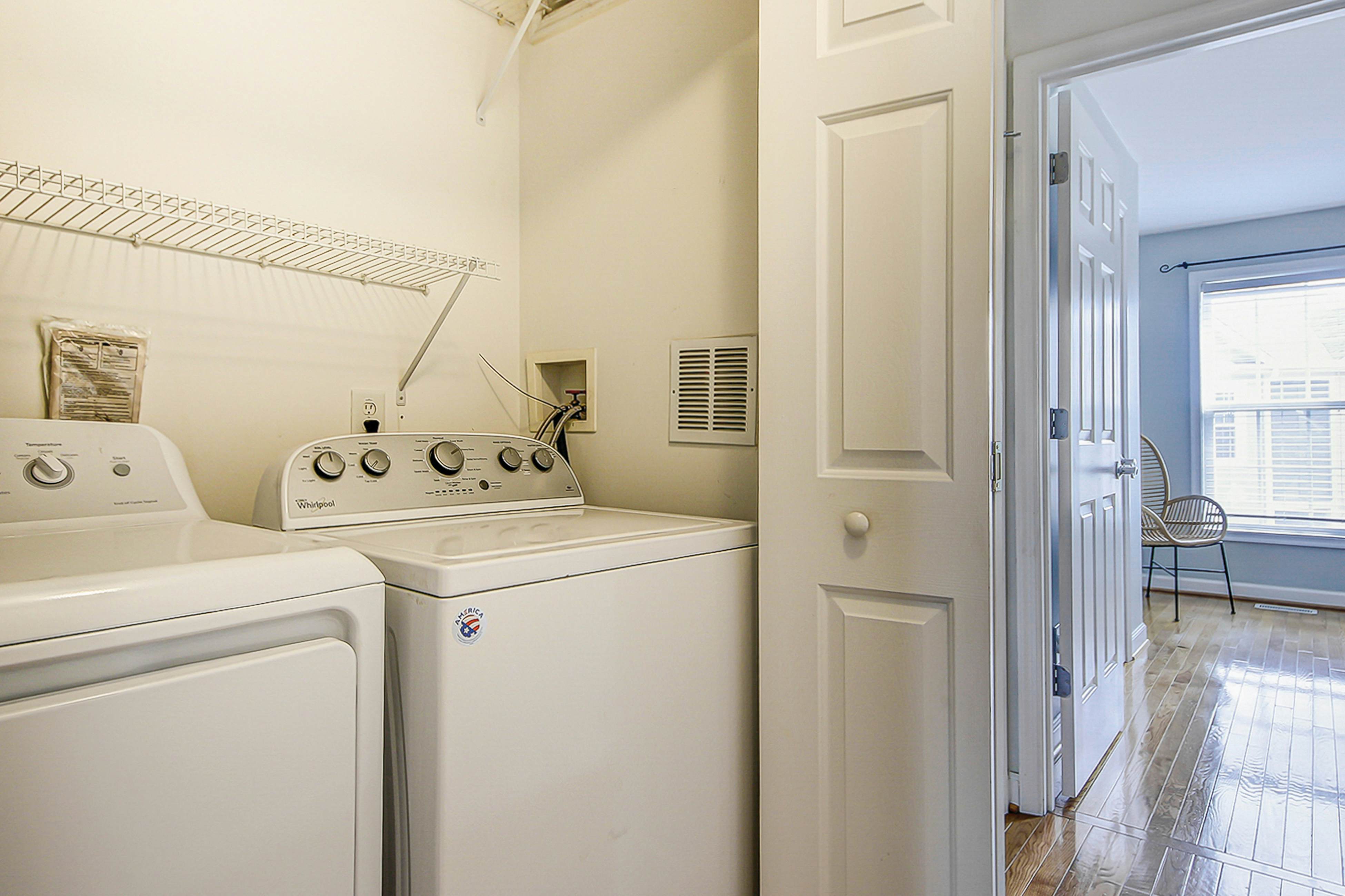 Beachy, three-story villa w/ deck & shared pool - walk downtown & to the beach