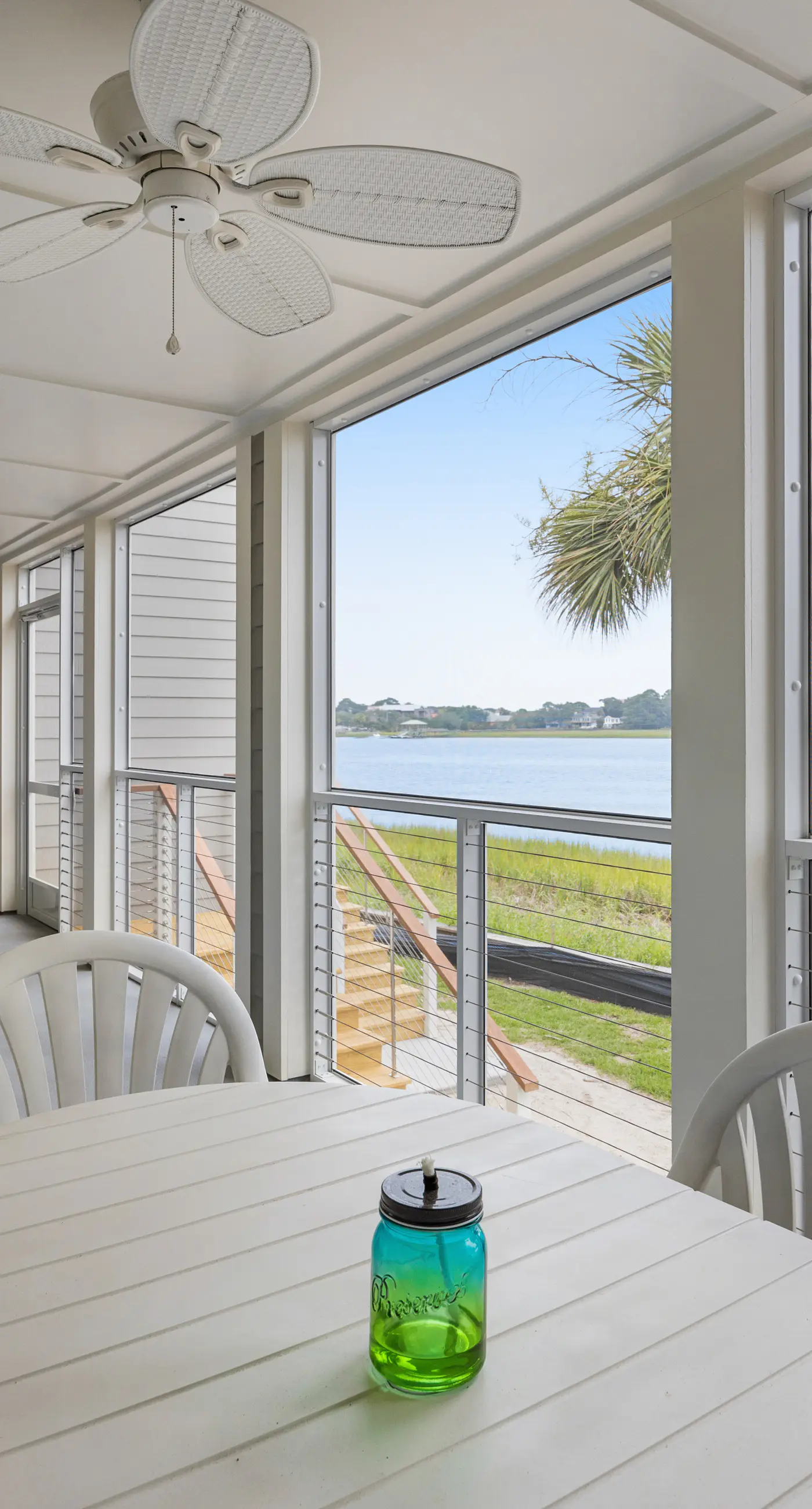 First-floor villa w/ magnificent river view & community pool/dock/tennis courts