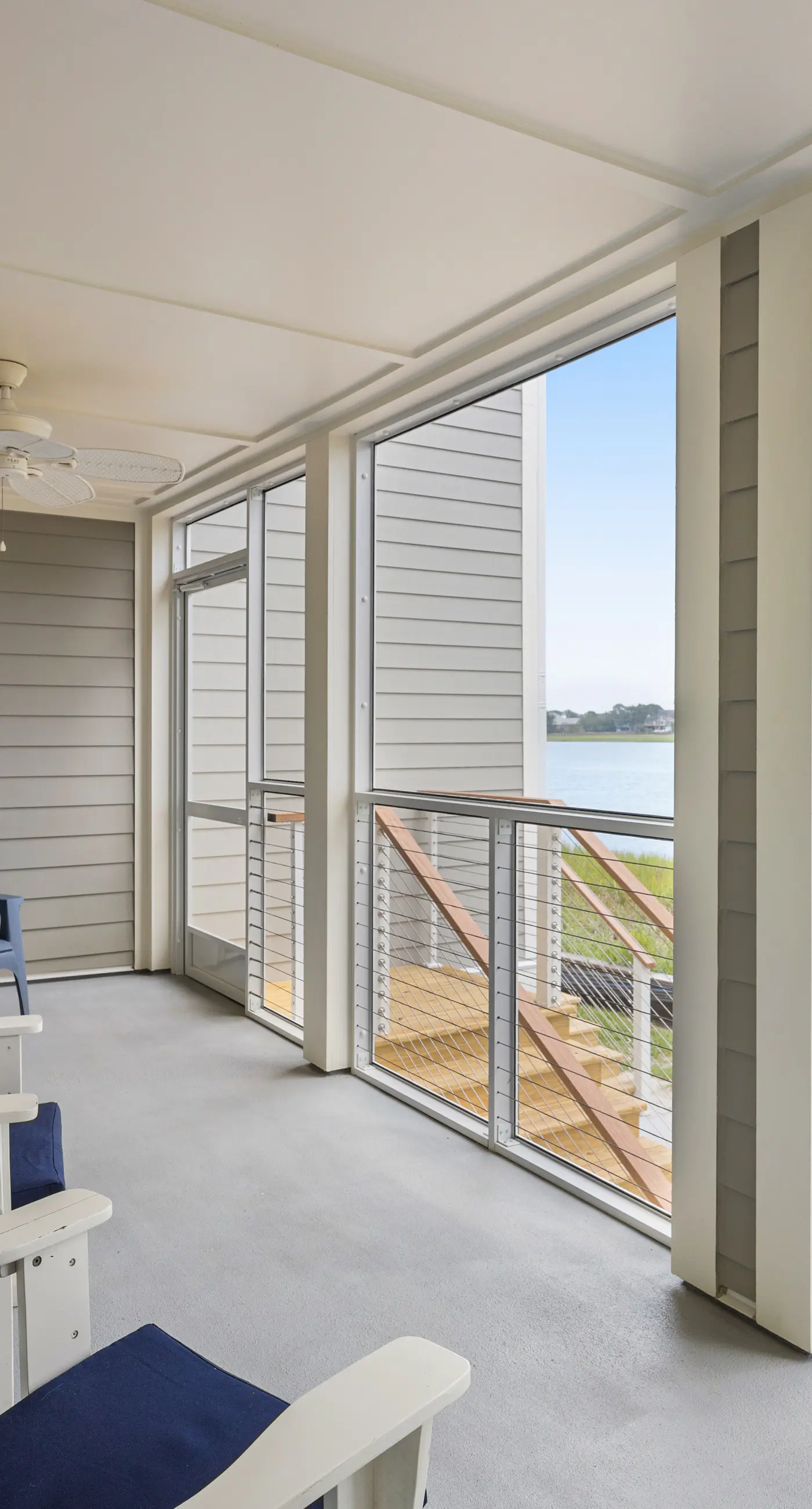 First-floor villa w/ magnificent river view & community pool/dock/tennis courts