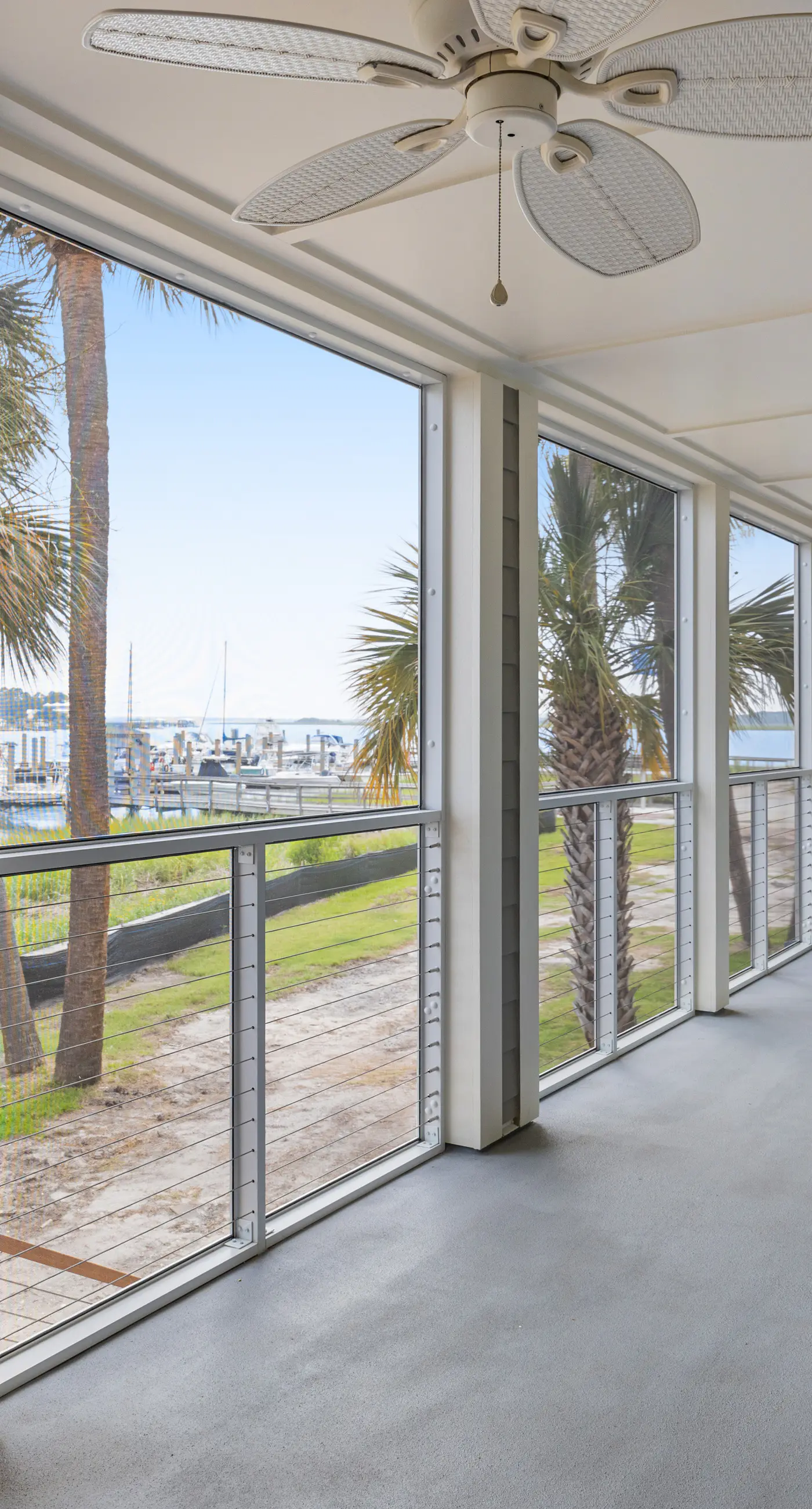 First-floor villa w/ magnificent river view & community pool/dock/tennis courts