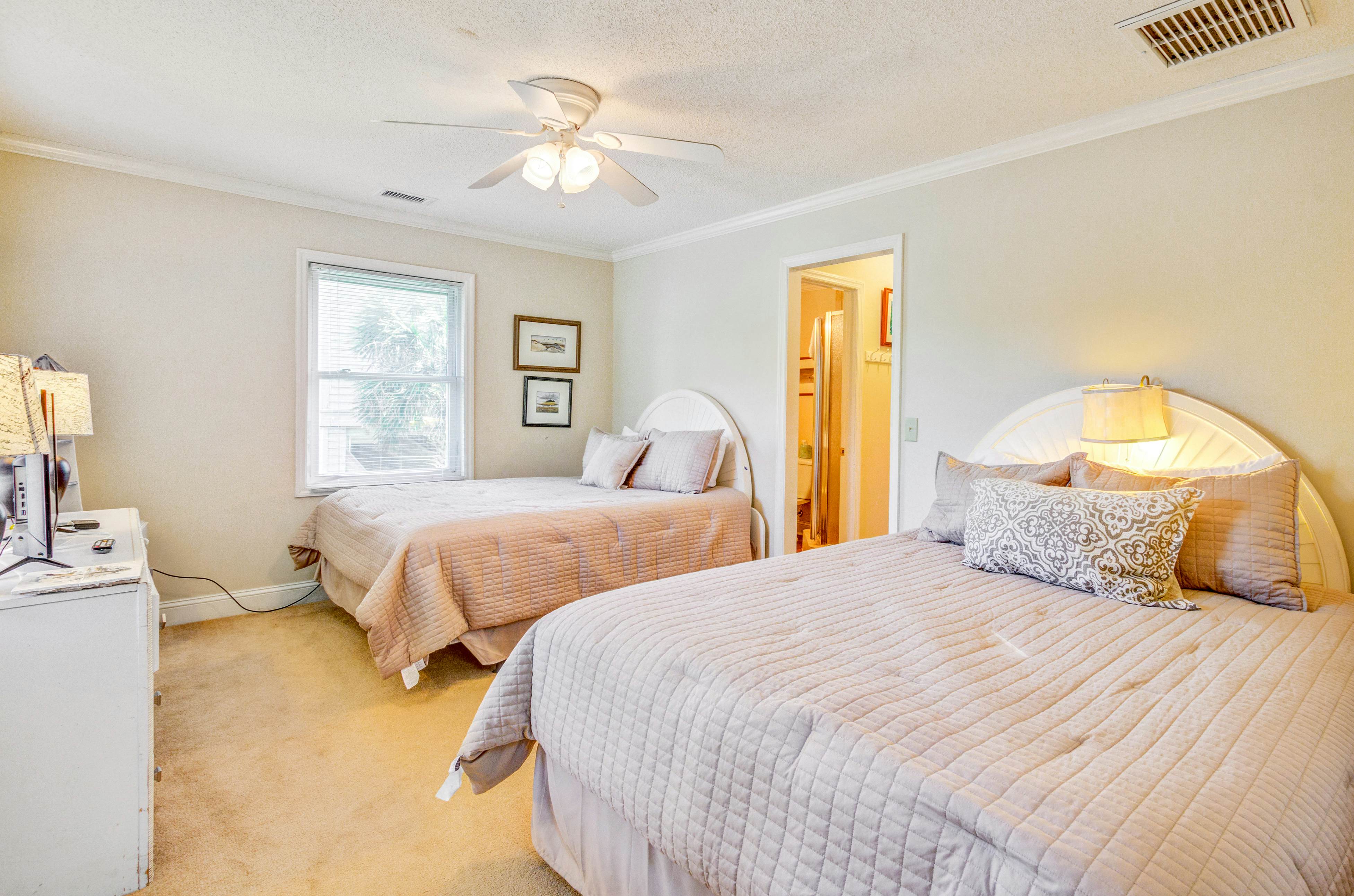 Spacious oceanfront home w/ free WiFi and large deck overlooking the beach