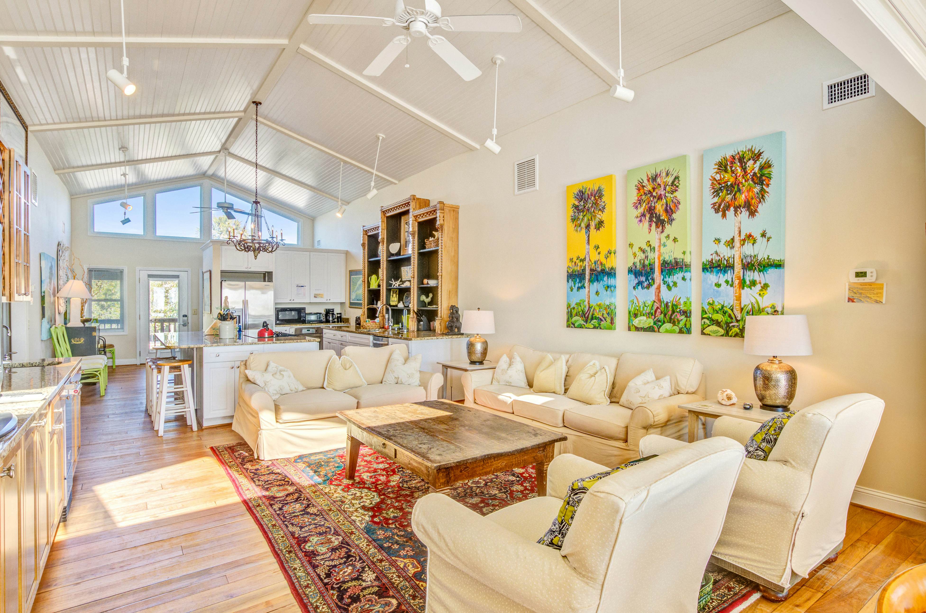 Spacious oceanfront home w/ free WiFi and large deck overlooking the beach