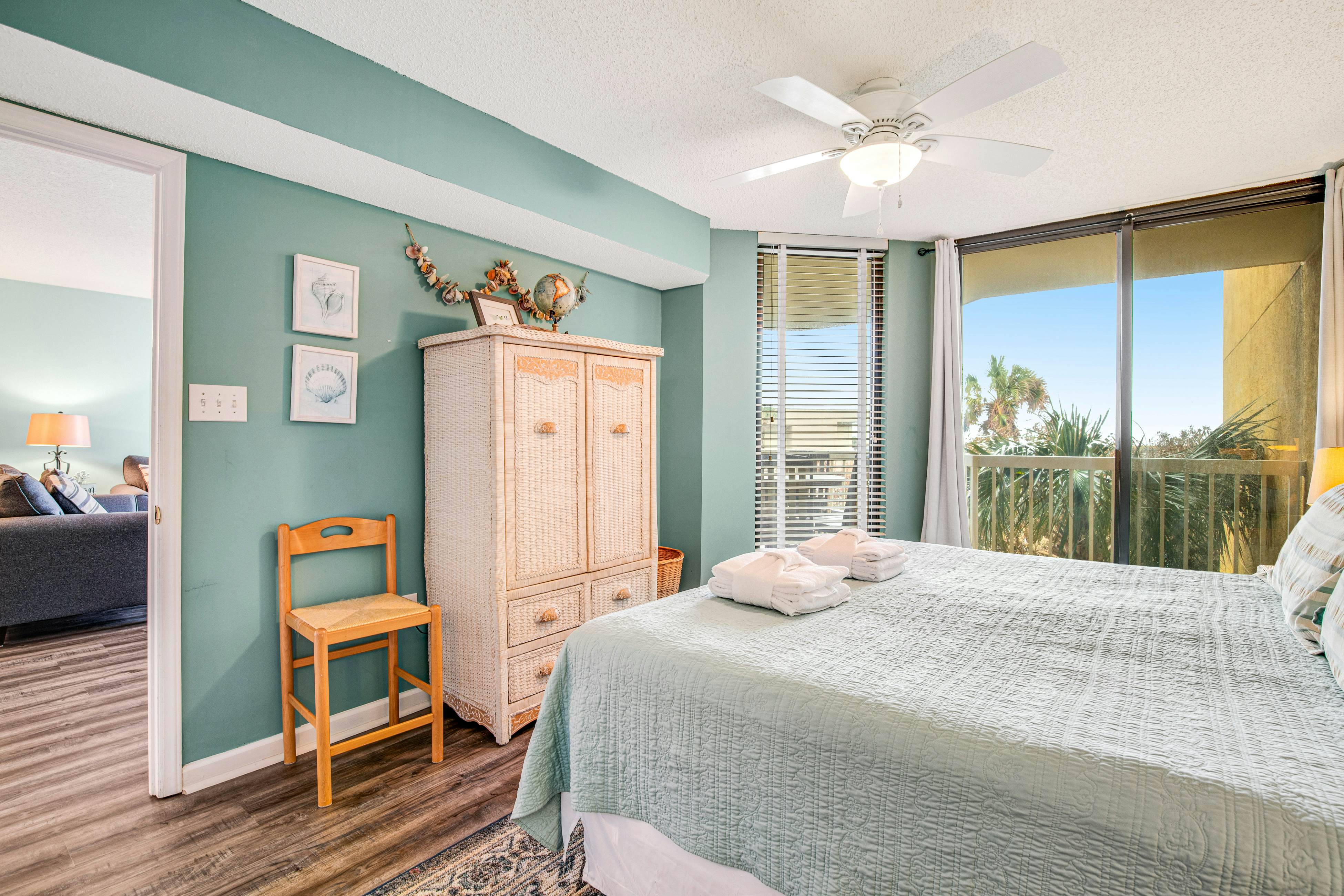 Updated oceanfront condo