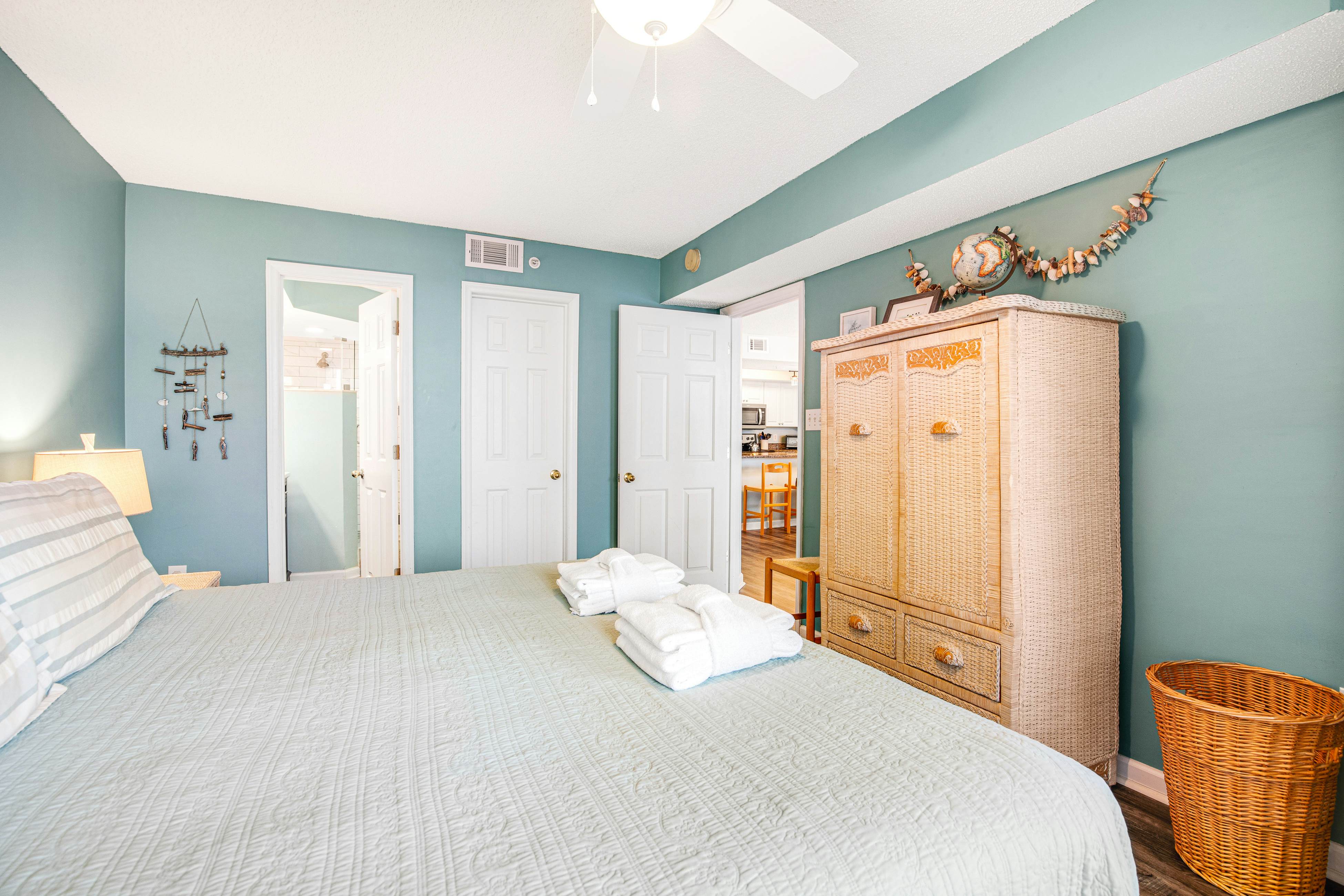 Updated oceanfront condo