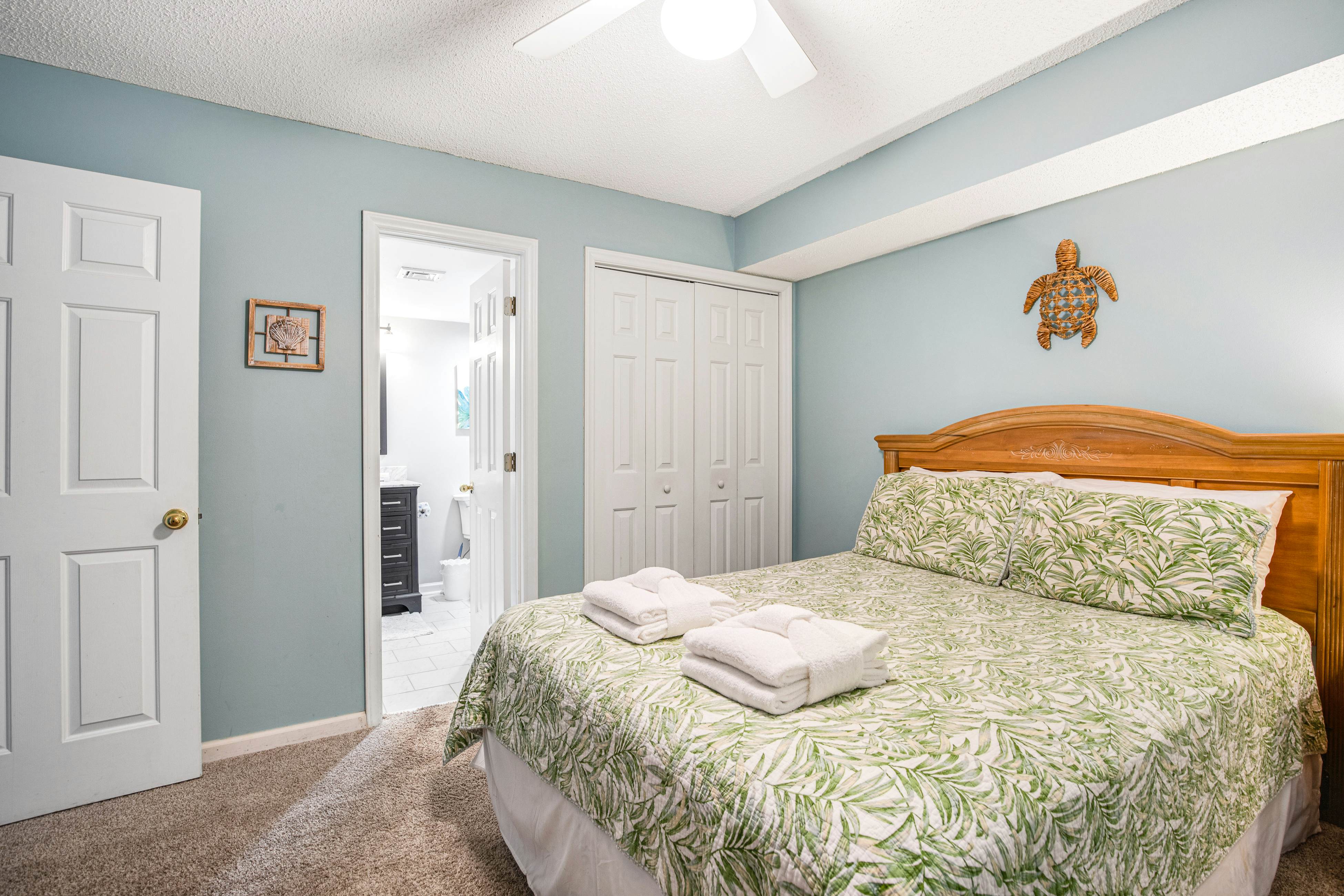 Updated oceanfront condo