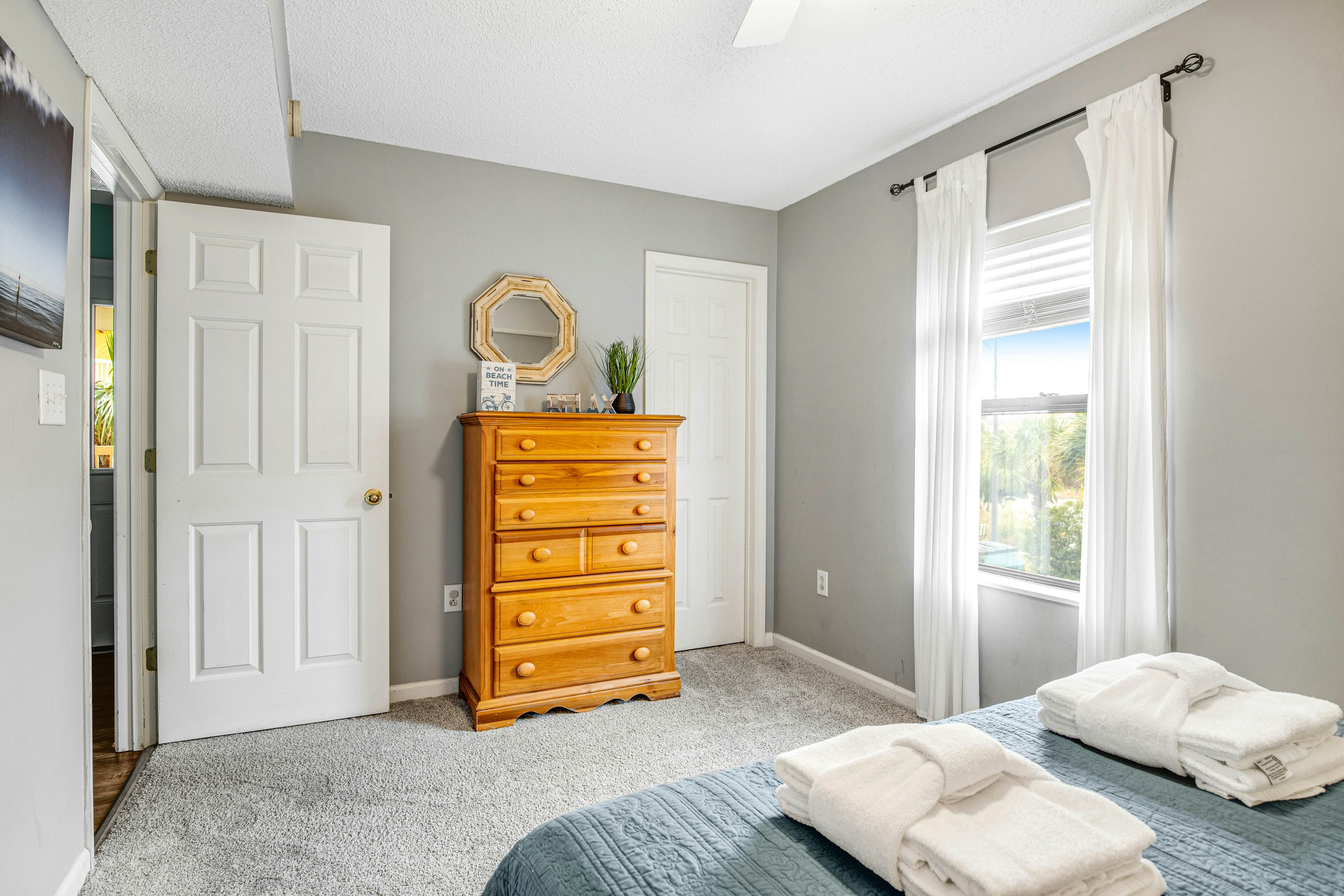 Updated oceanfront condo