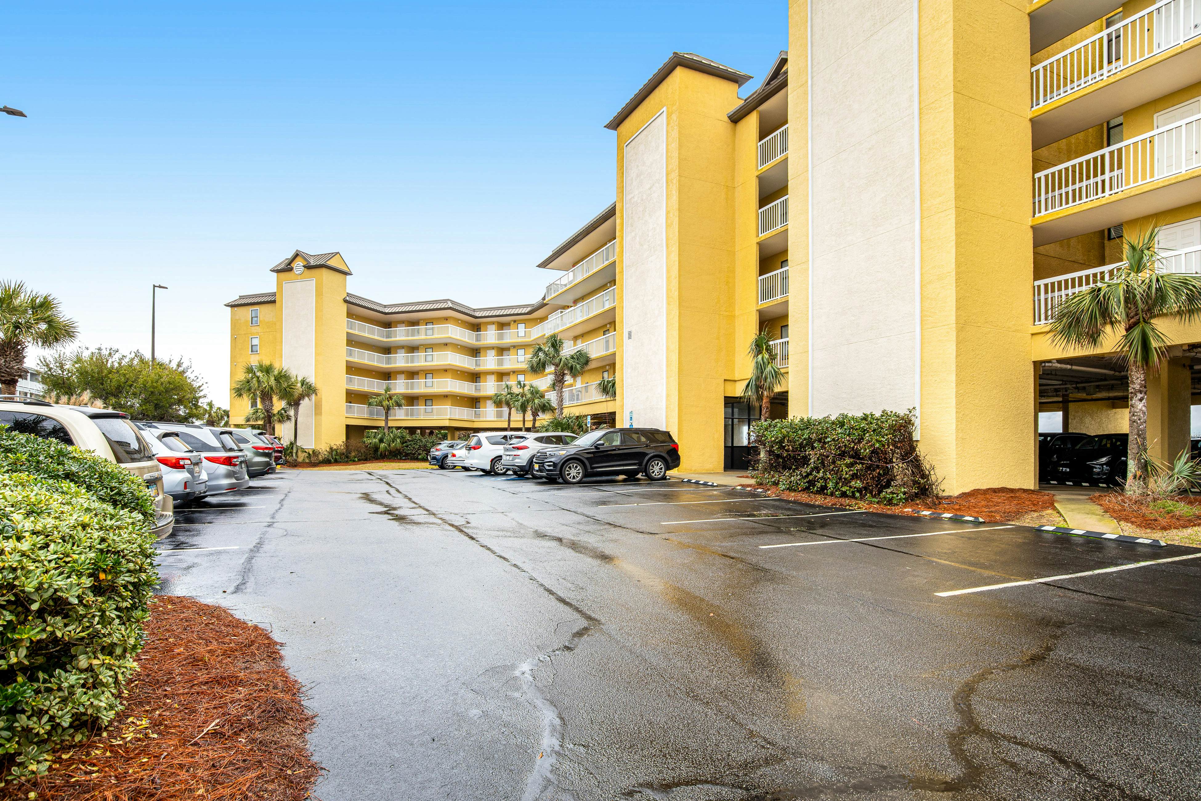 Updated oceanfront condo