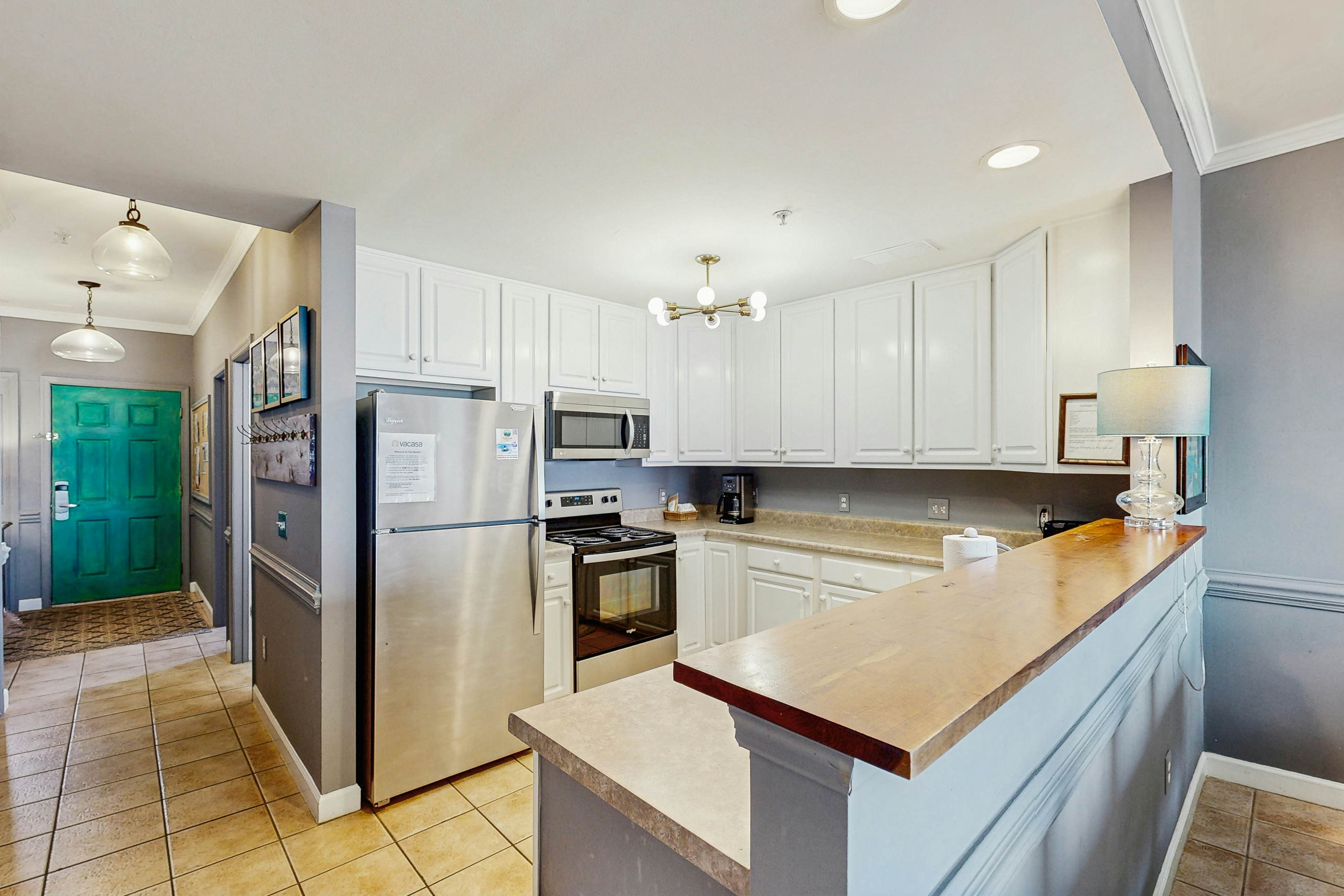 First-floor villa w/beach and ocean views from spacious balcony
