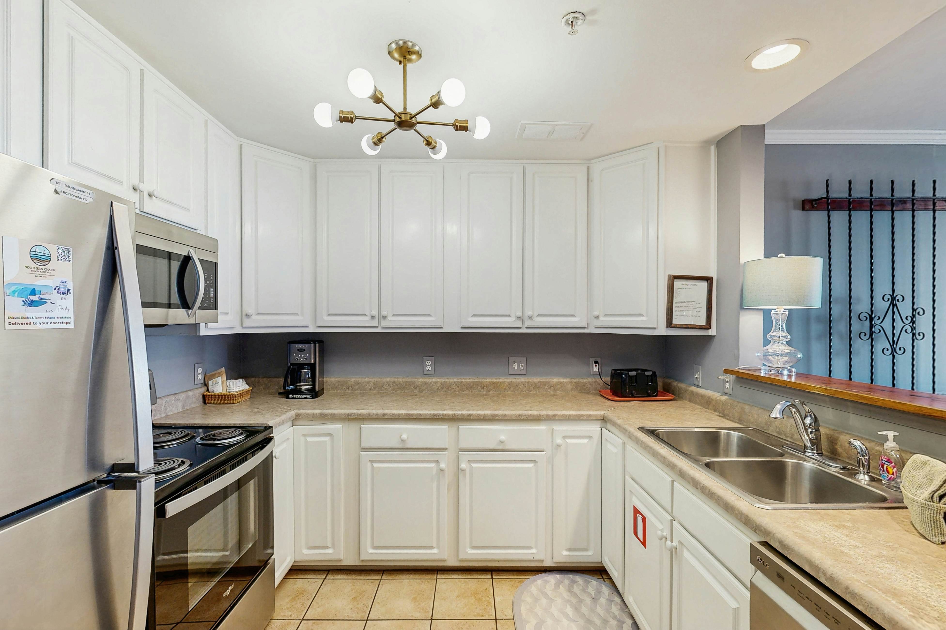 First-floor villa w/beach and ocean views from spacious balcony