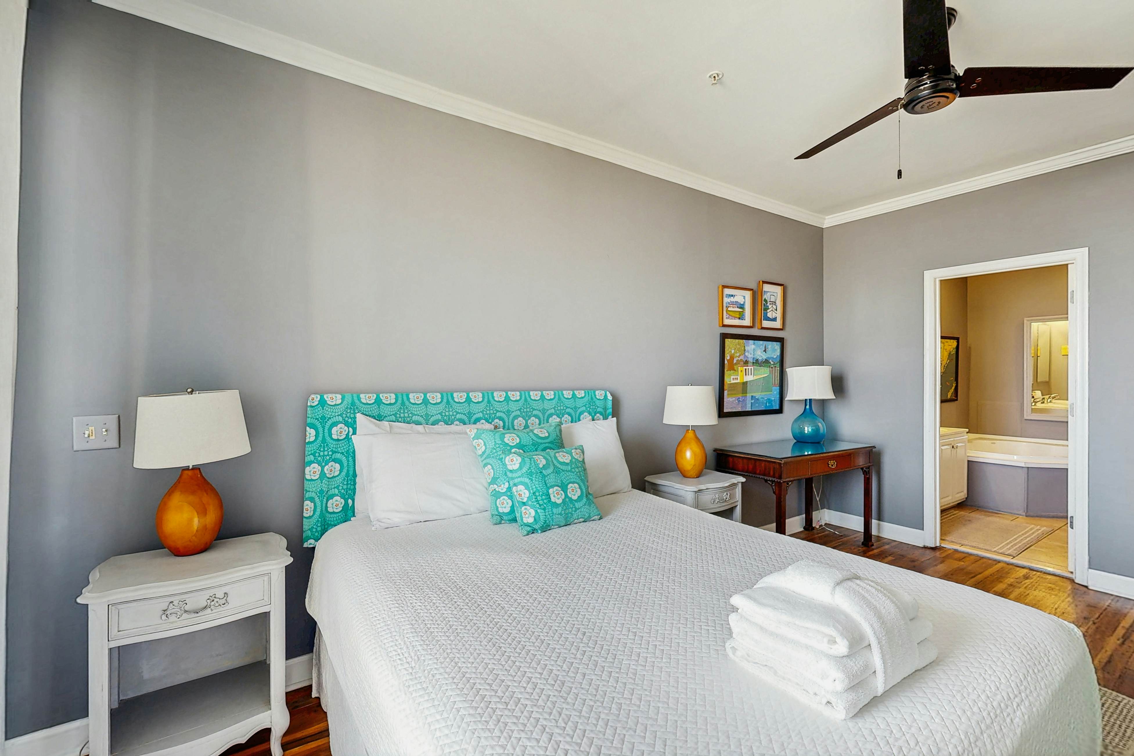 First-floor villa w/beach and ocean views from spacious balcony