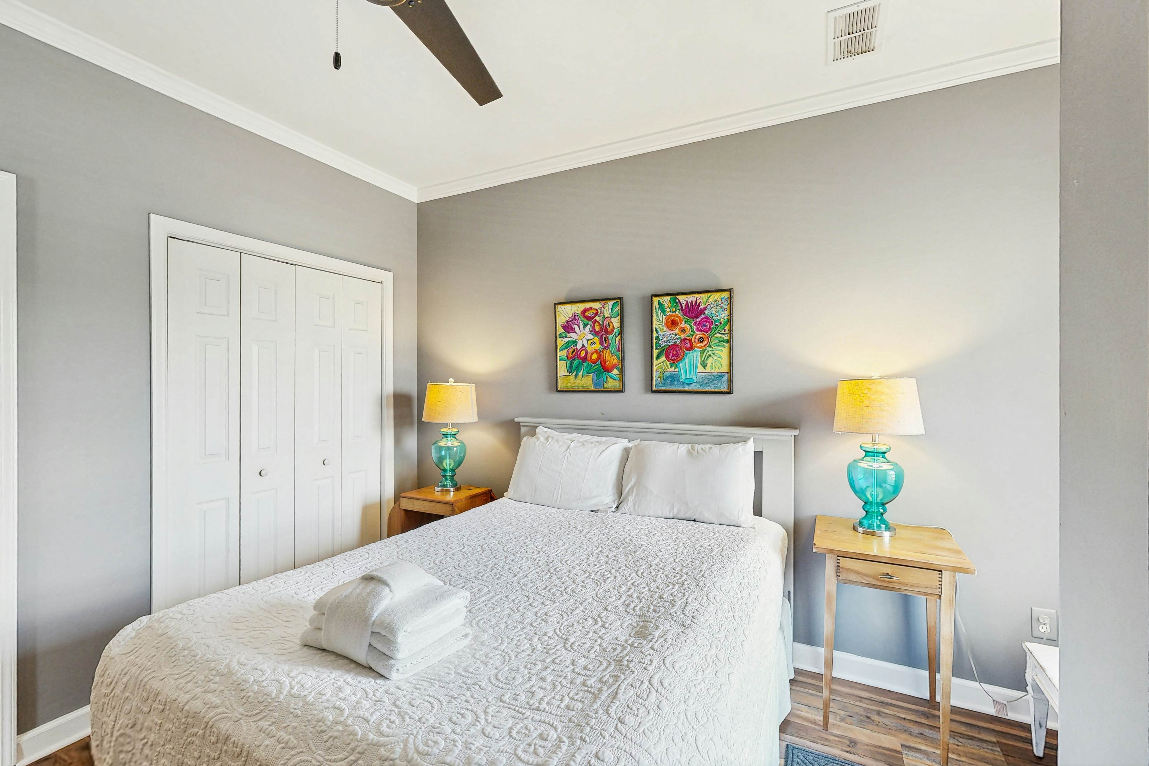 First-floor villa w/beach and ocean views from spacious balcony