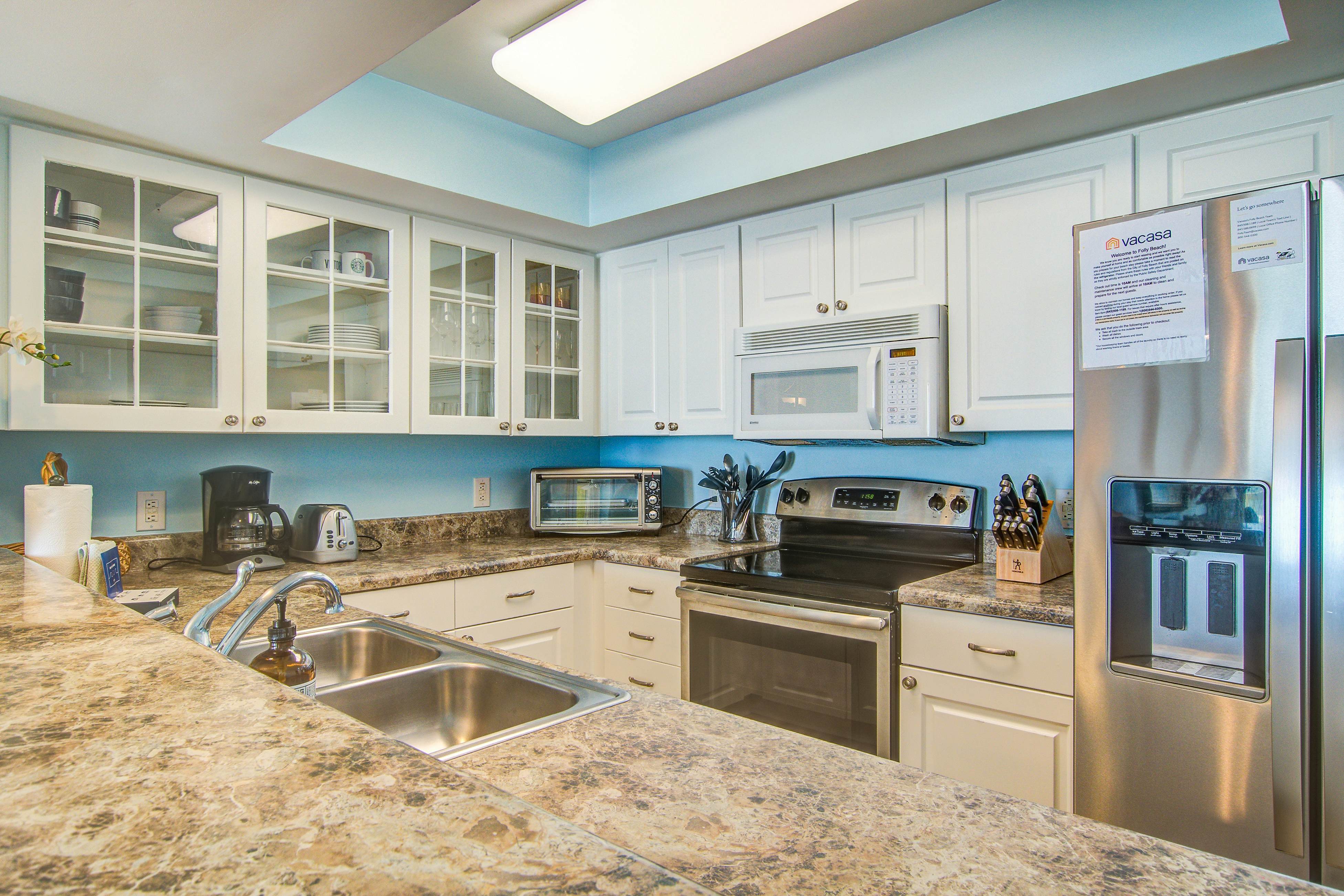 Oceanfront, first-floor villa w/large balcony & shared pool - near the beach