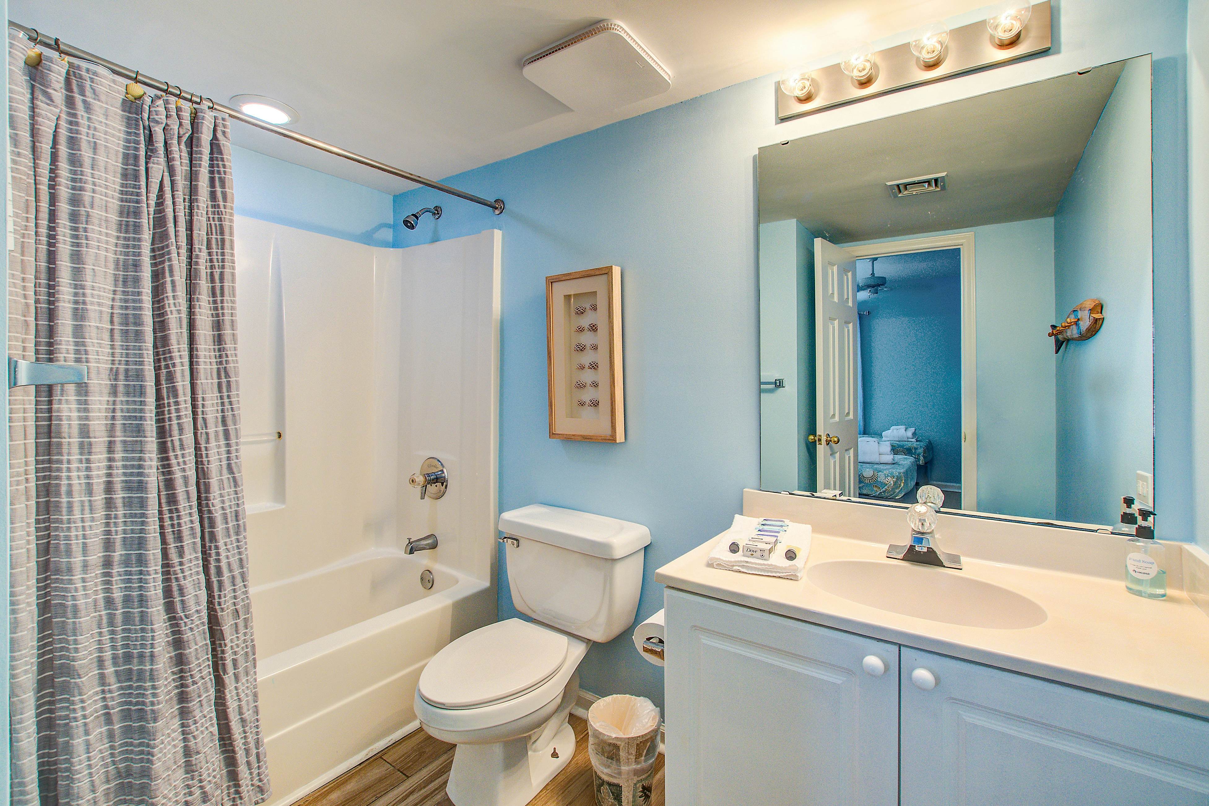 Oceanfront, first-floor villa w/large balcony & shared pool - near the beach